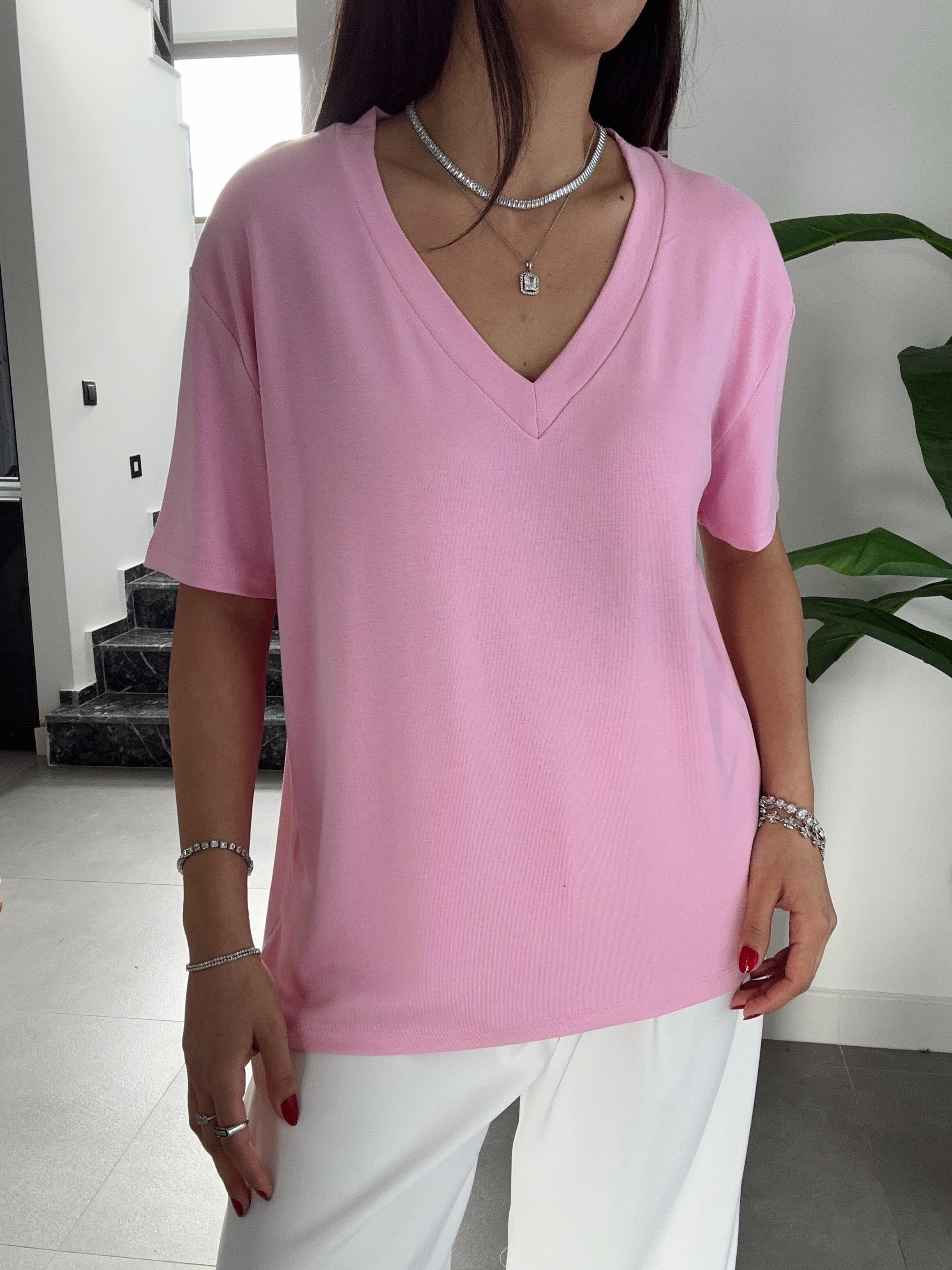 Pembe V Yaka  Basic Tişört