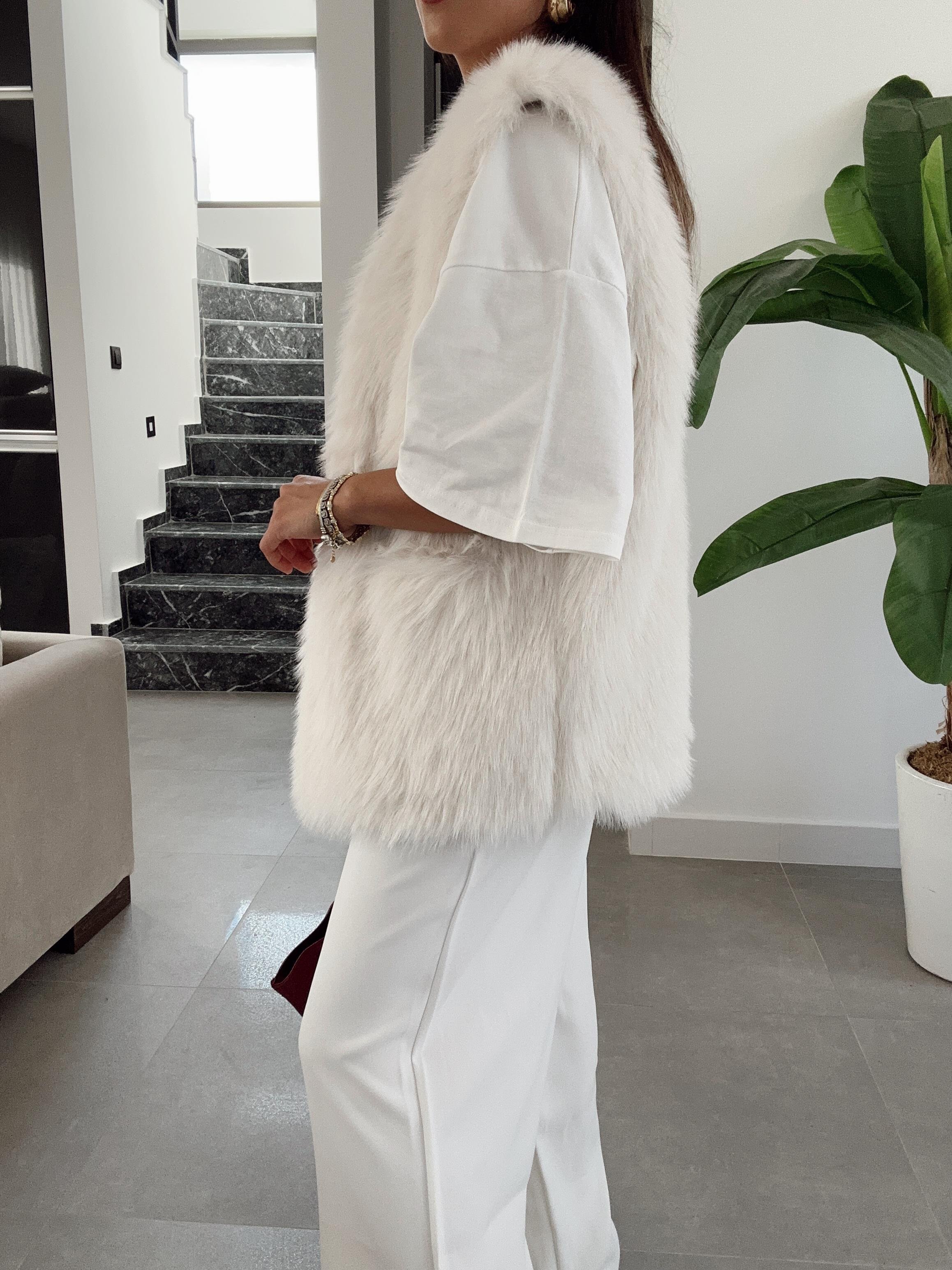 Plush Bej Kürk Yelek