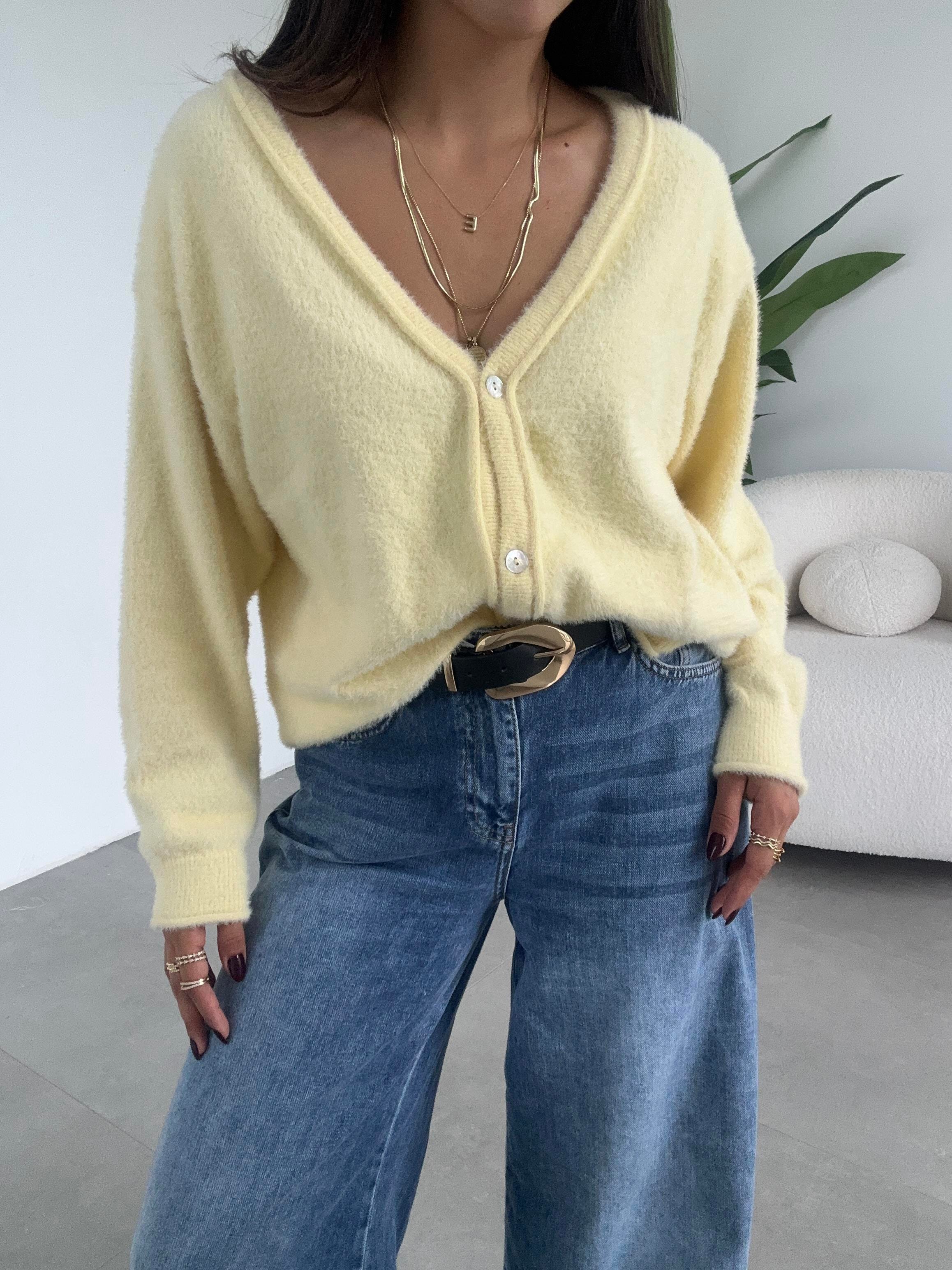 Sarı 4 Düğmeli Hırka