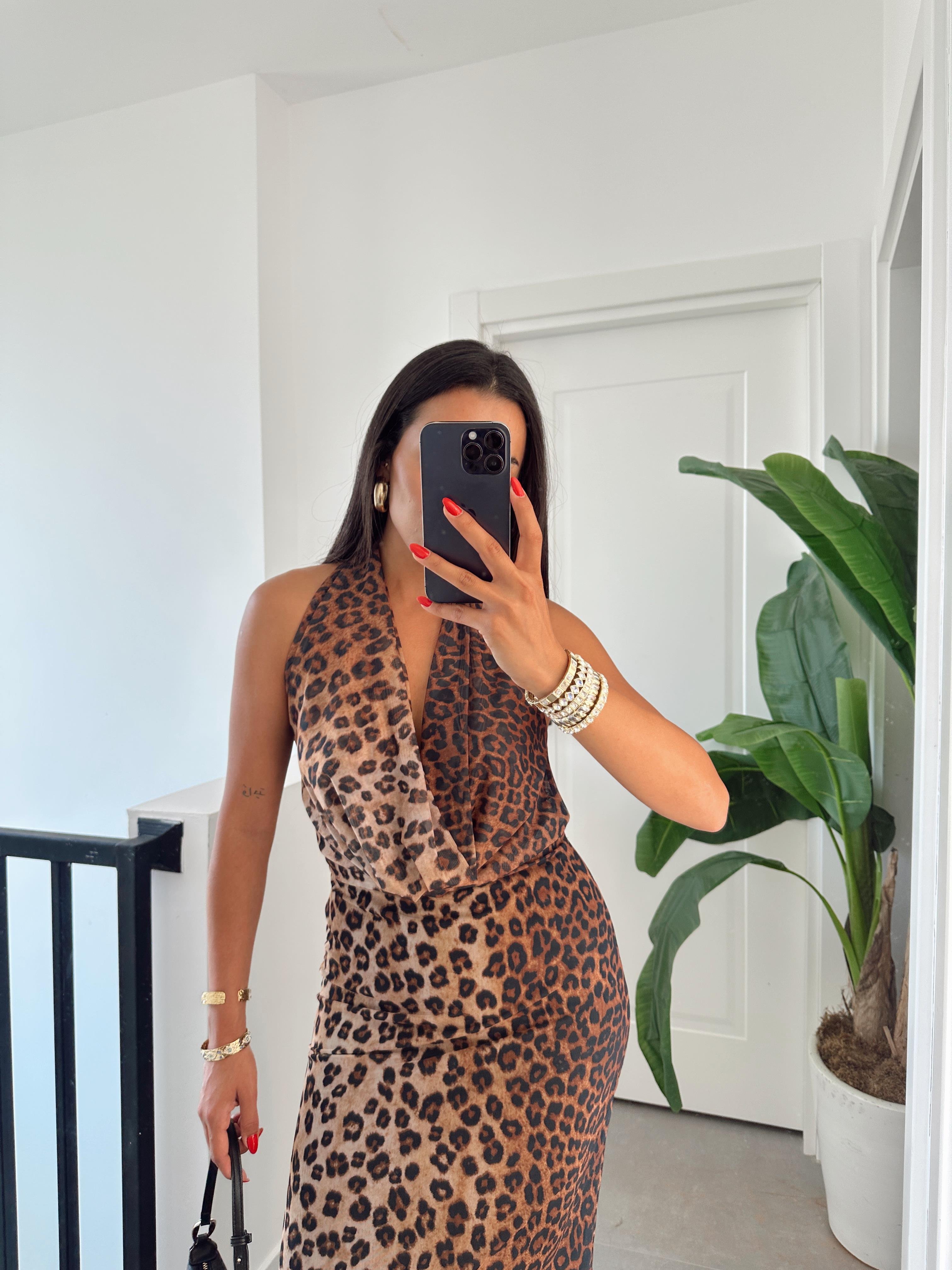 Sırt Dekolteli Leopar Elbise