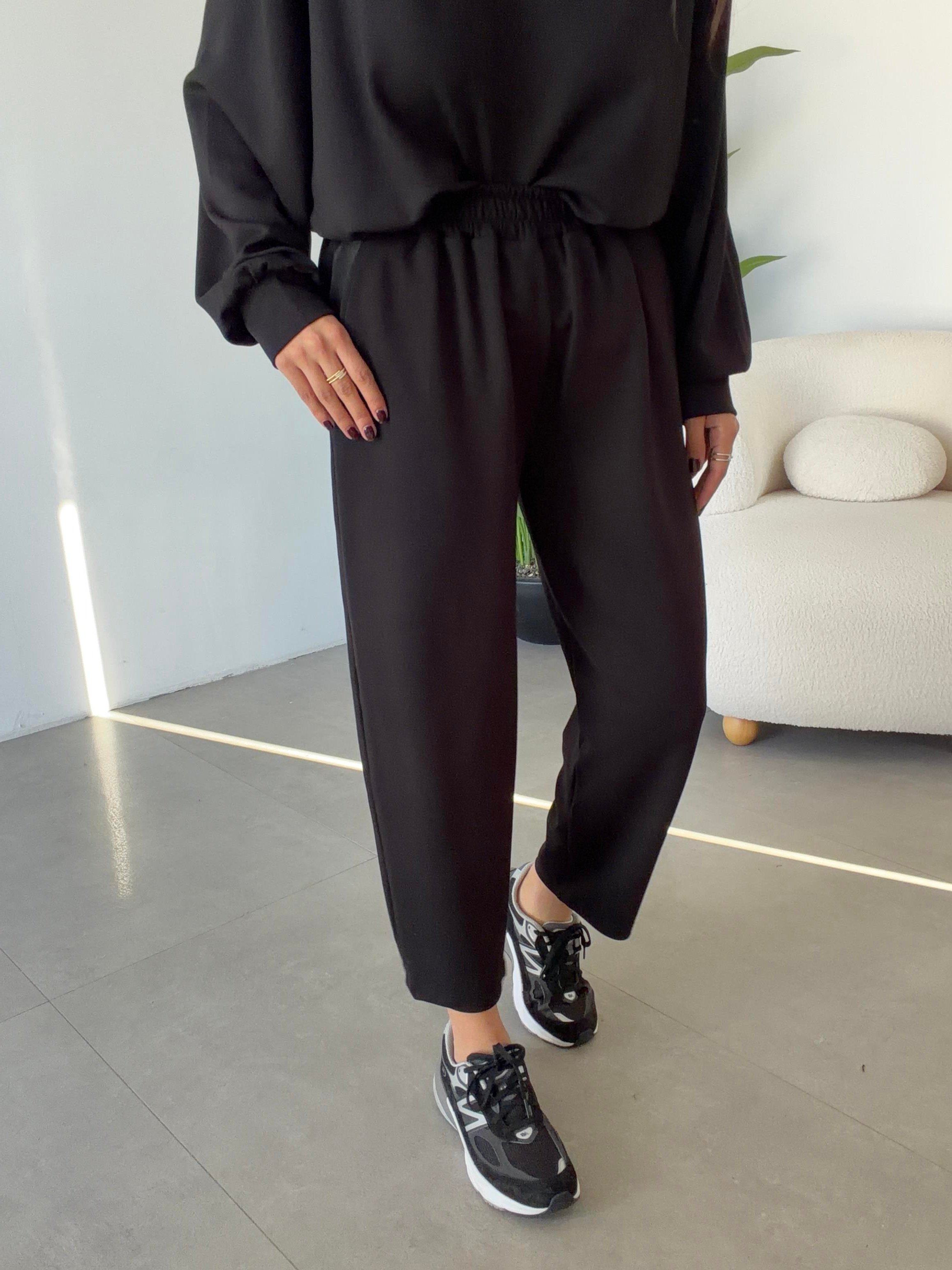 Siyah Bluz Pantolon Takım