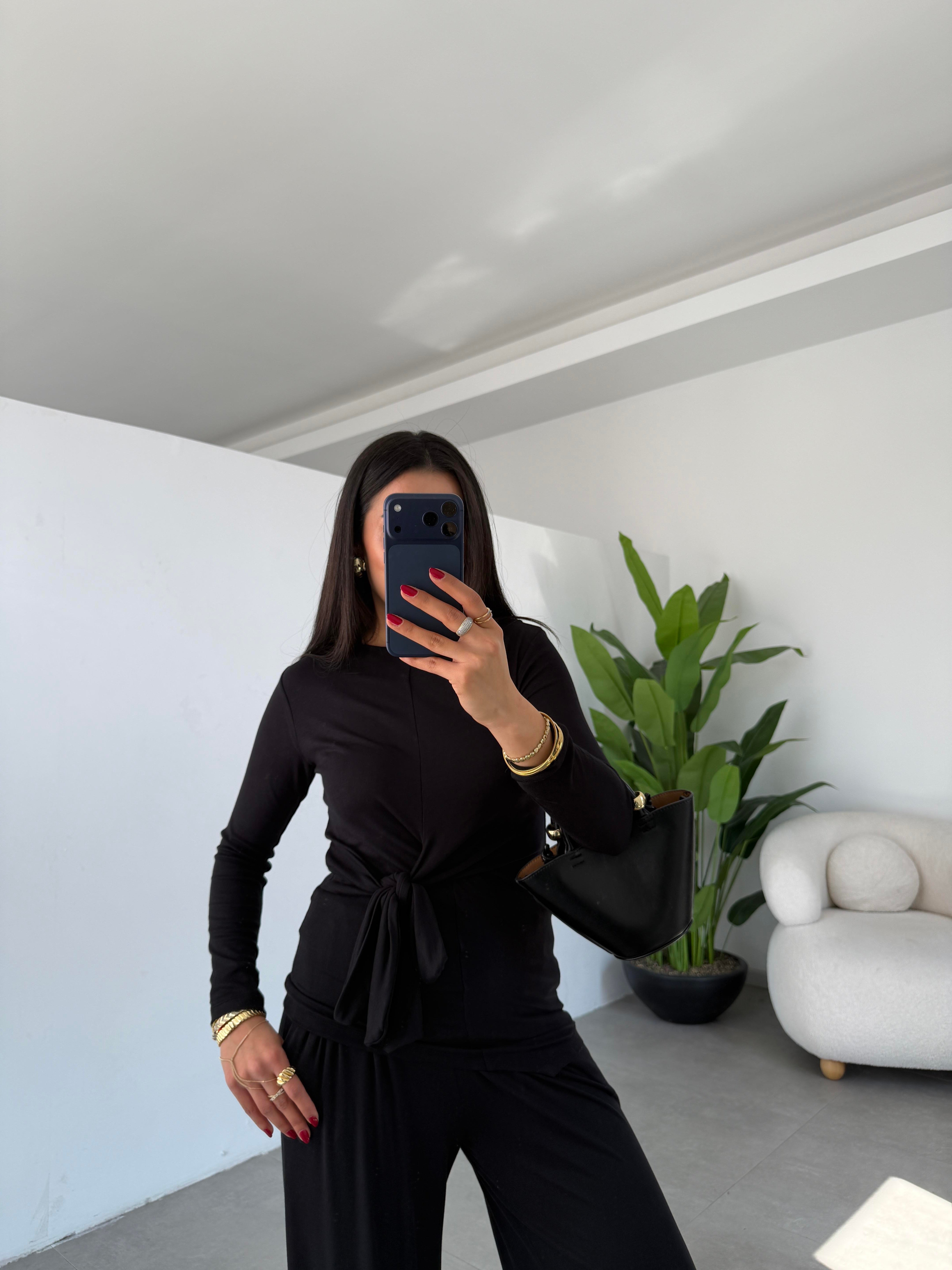 Siyah Buzy Bel Bağlamalı Bluz Pantolon Takım