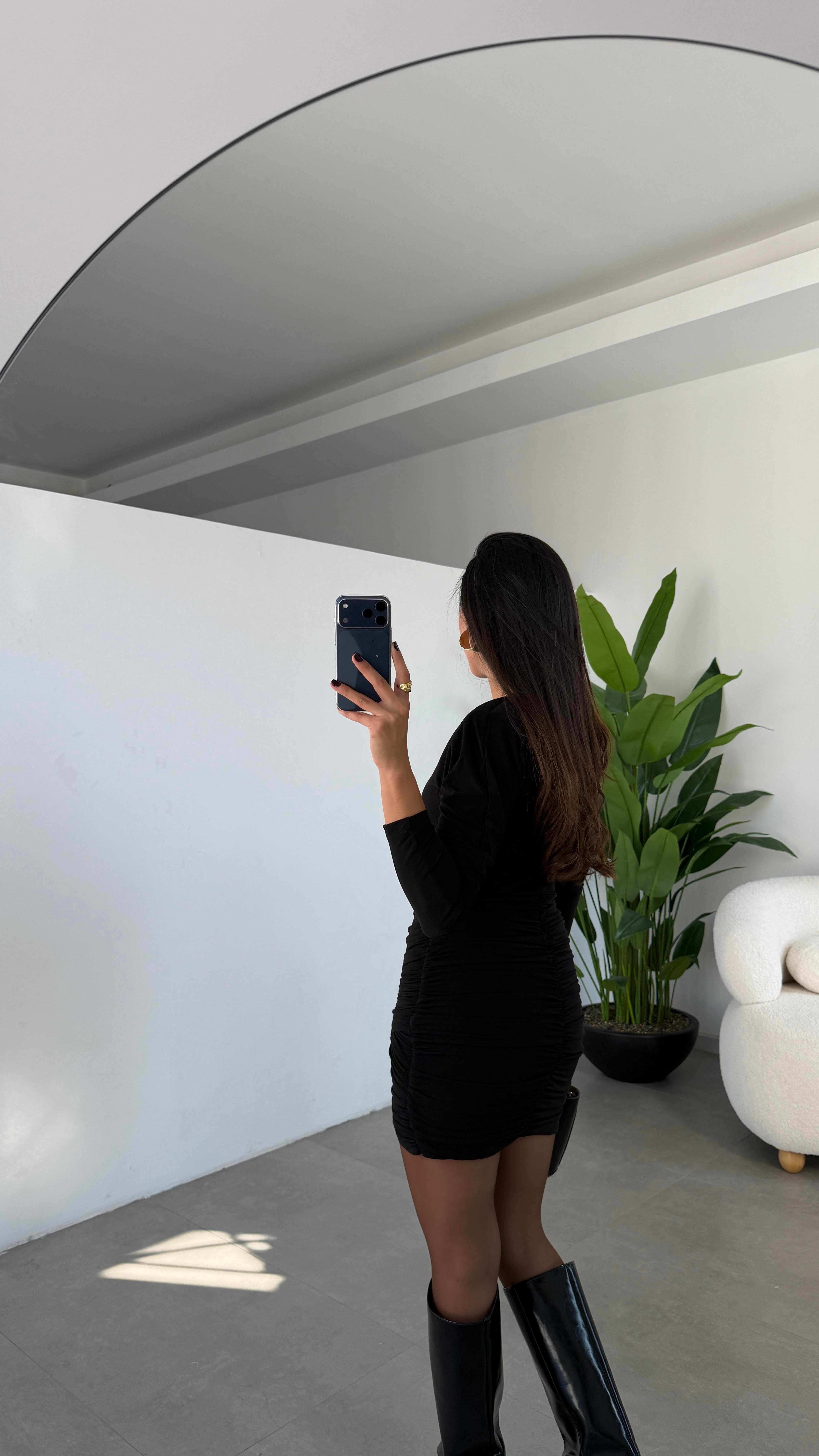 Siyah Eteği Drapeli Elbise