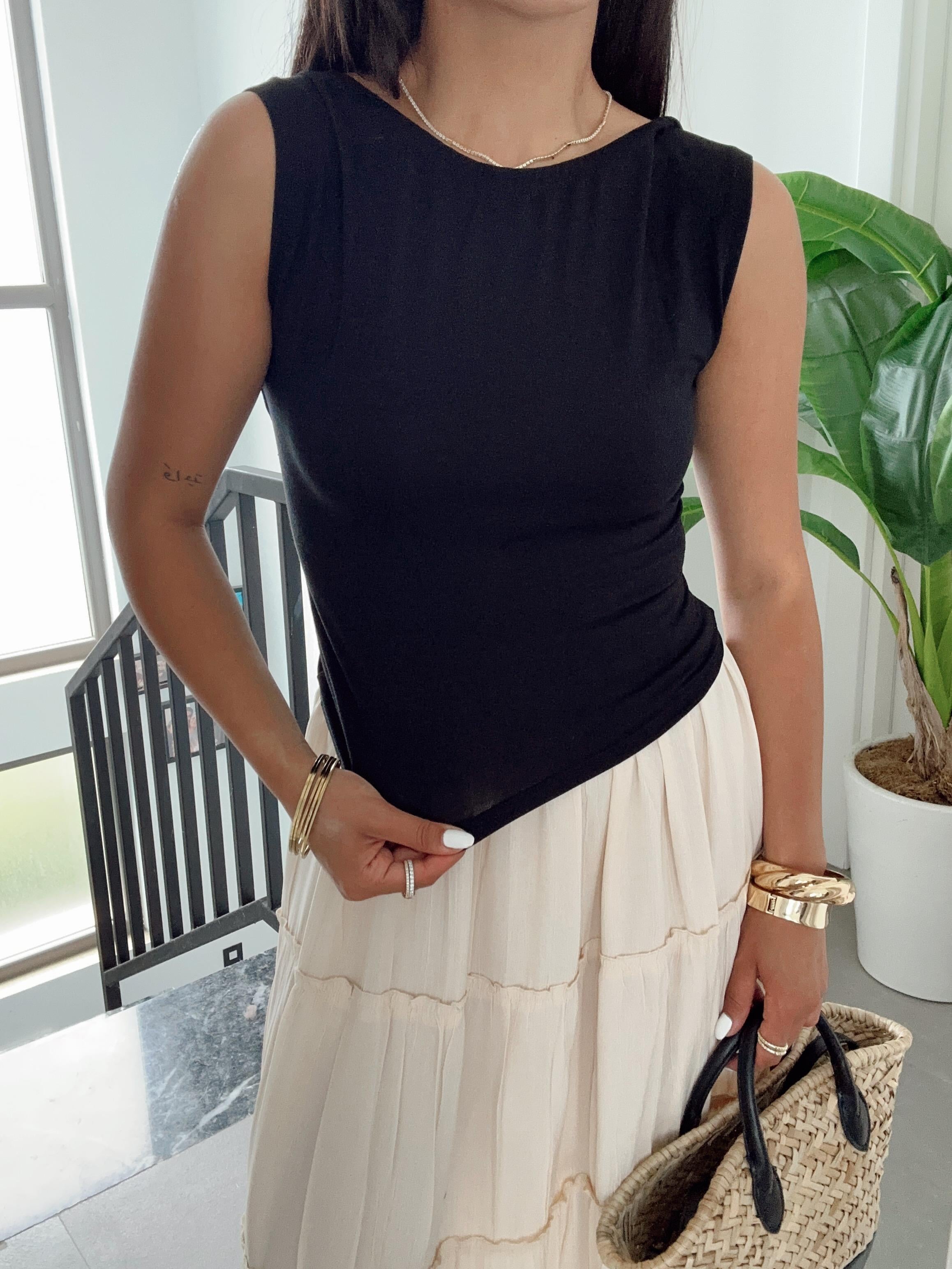 Siyah Fın Haslinka Top Bluz