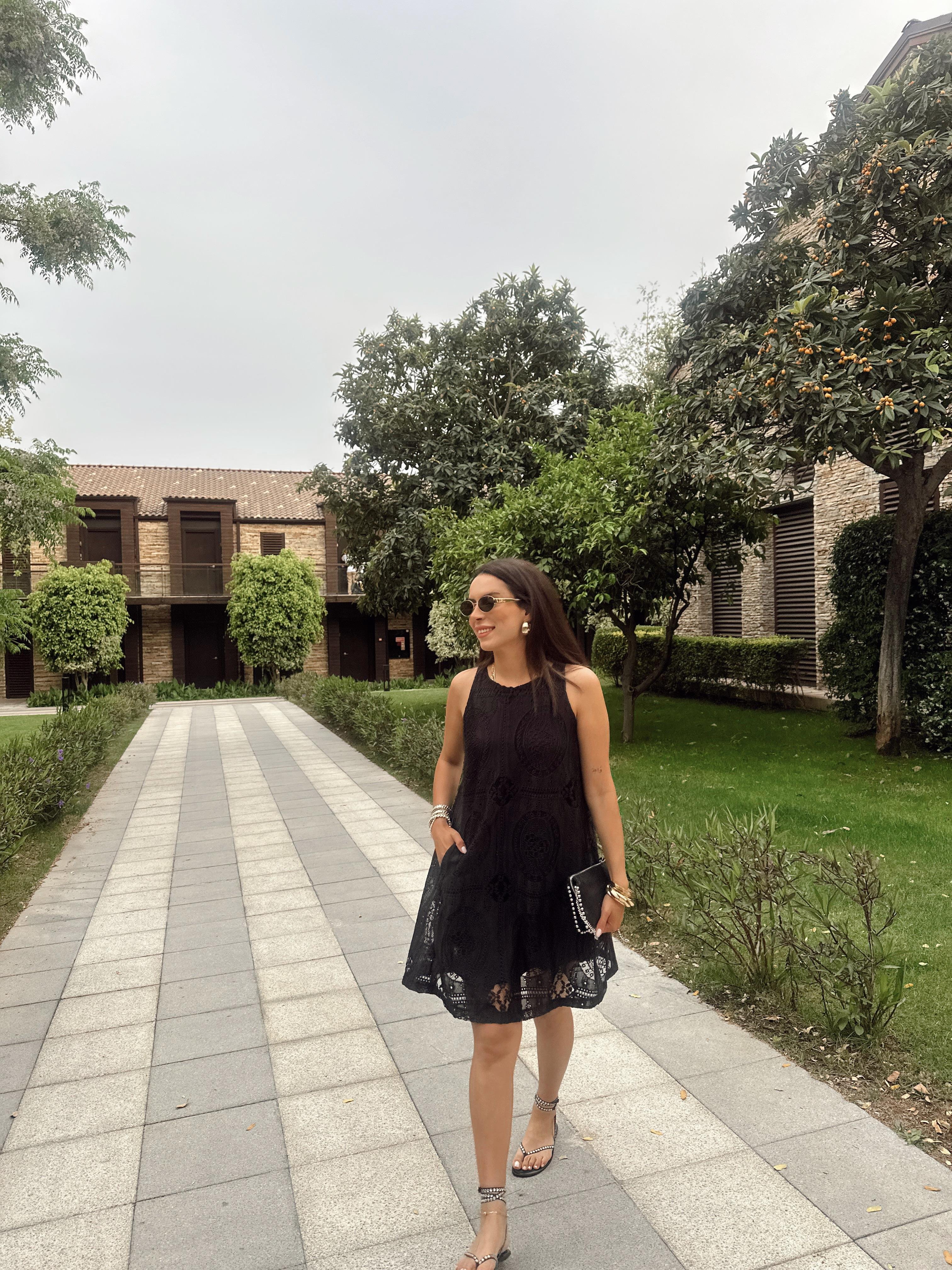 Siyah Güpür Elbise