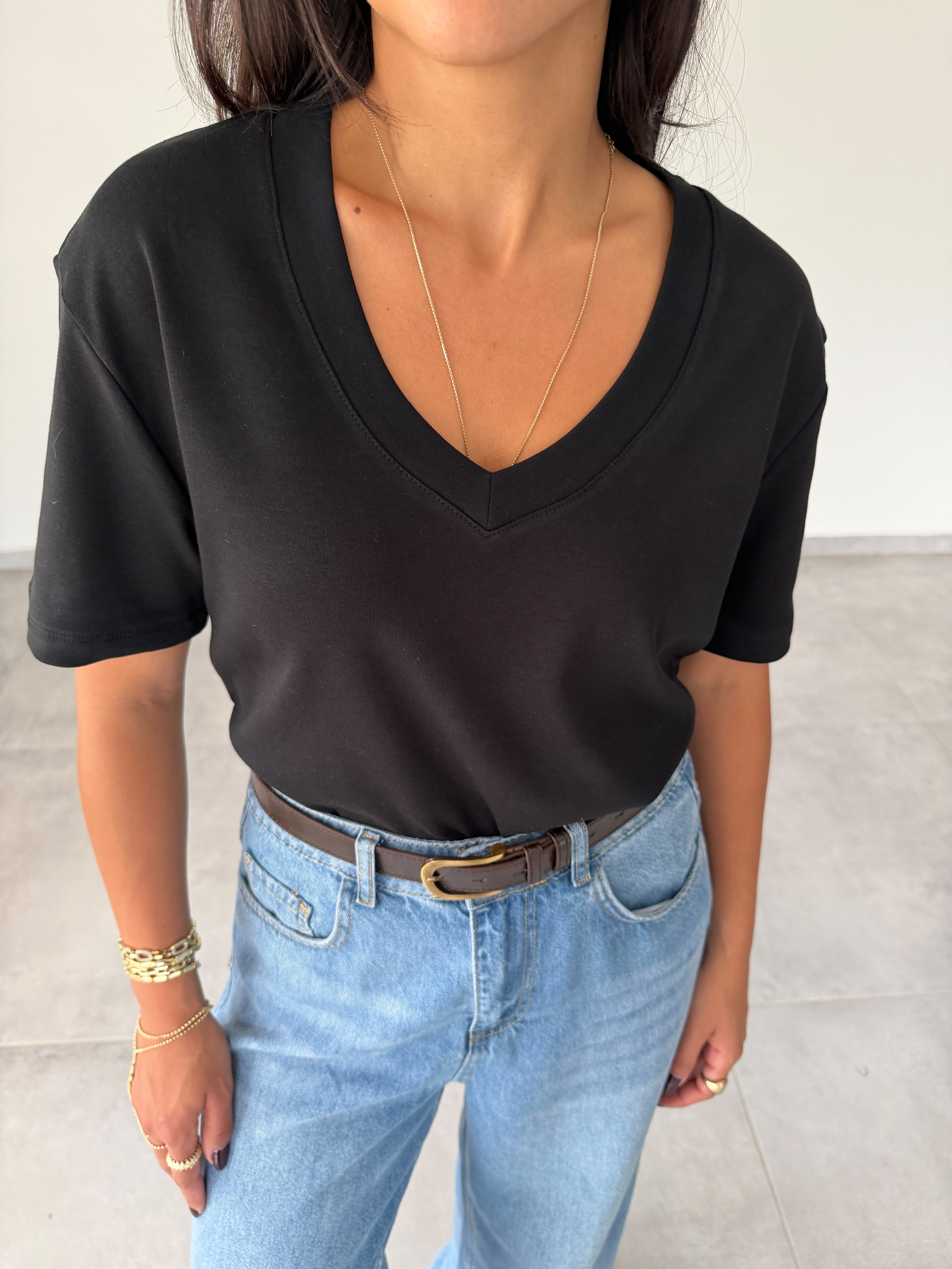 Siyah İnterlok V Yaka Tshirt