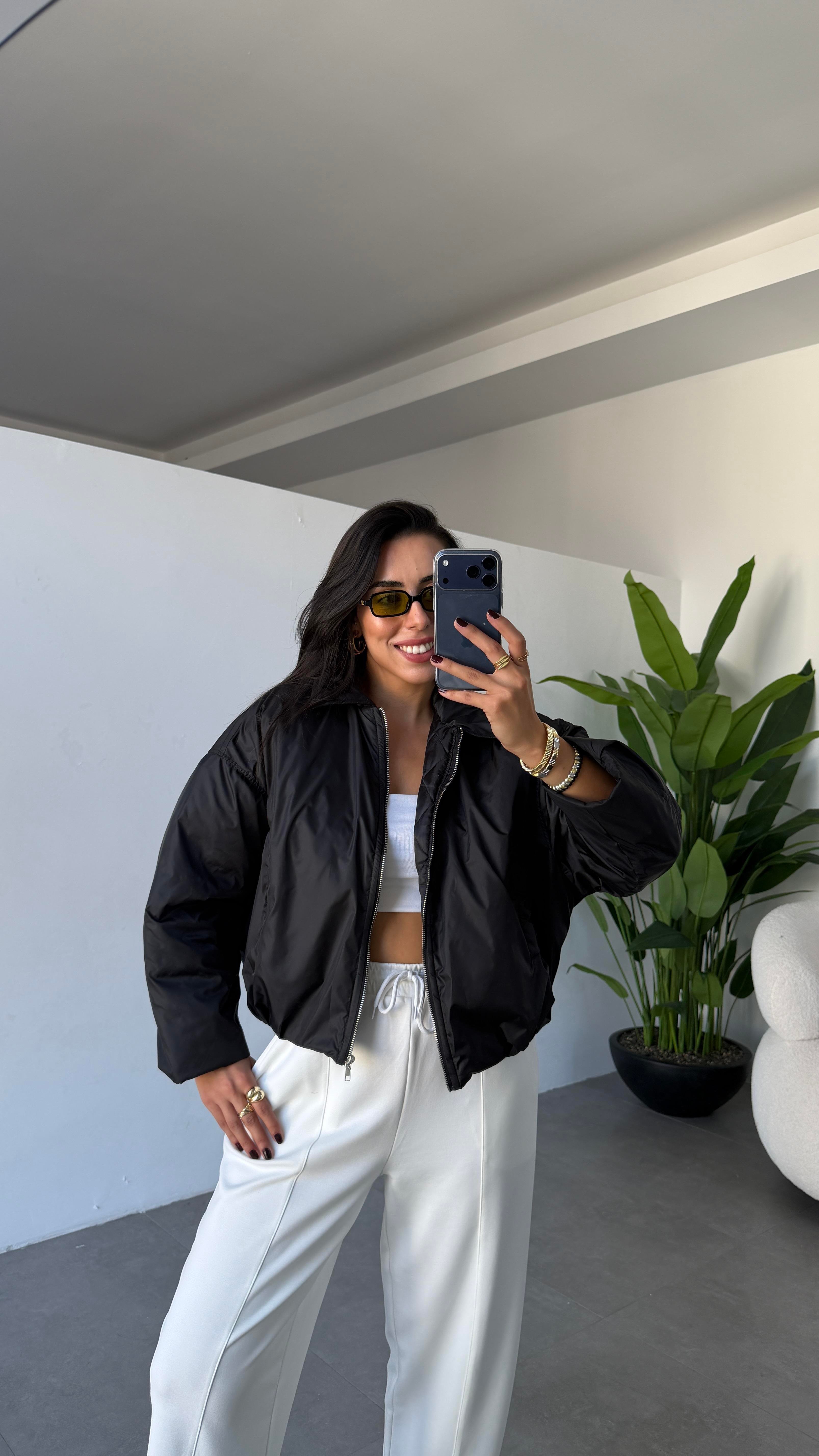 Siyah Kapitone Astarlı Bomber Mont