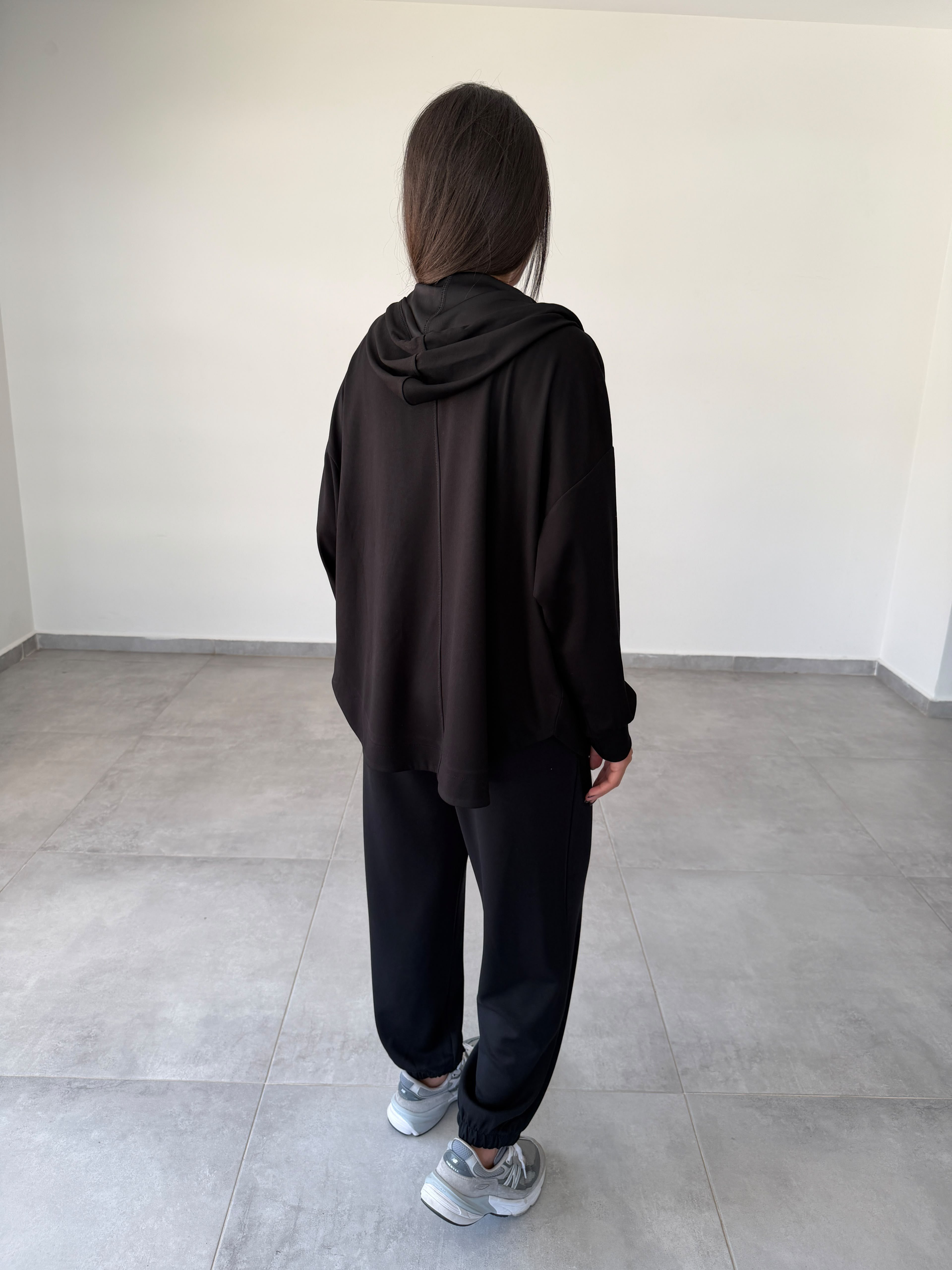 Siyah Kapüşonlu Fermuarlı Rahat Kesim Sweatshirt