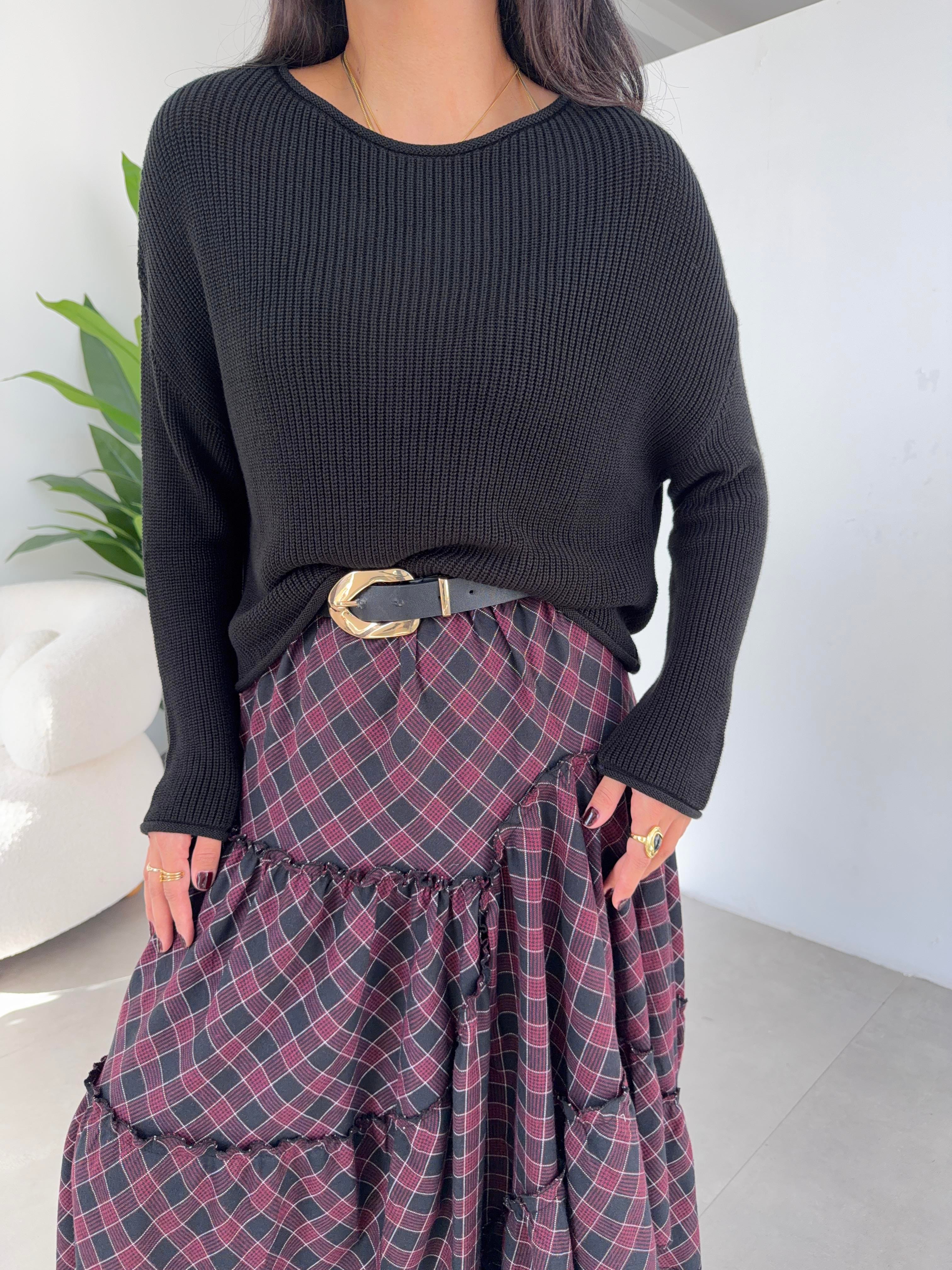 Siyah Kayık Yaka Basic Triko Kazak