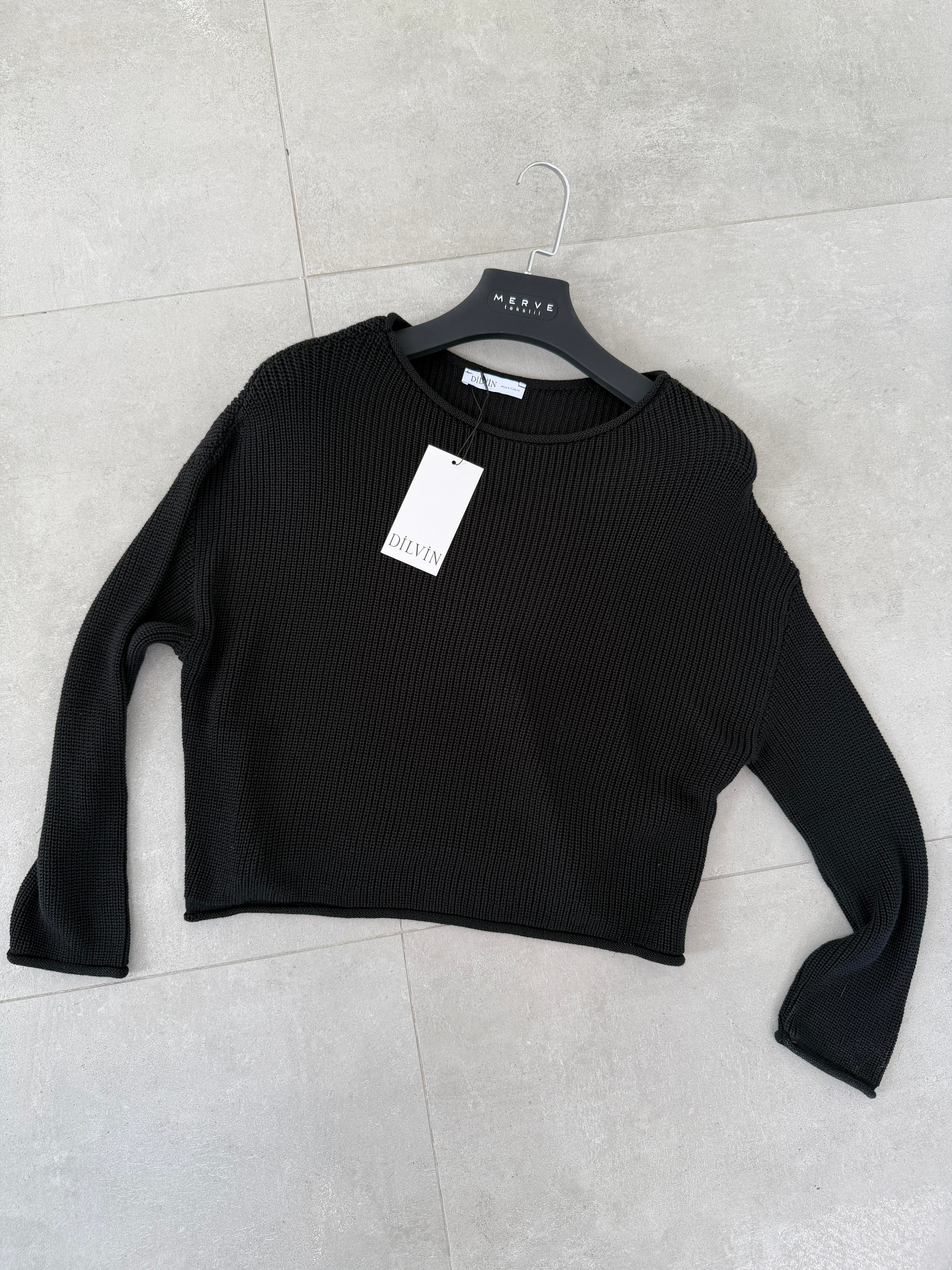 Siyah Kayık Yaka Basic Triko Kazak