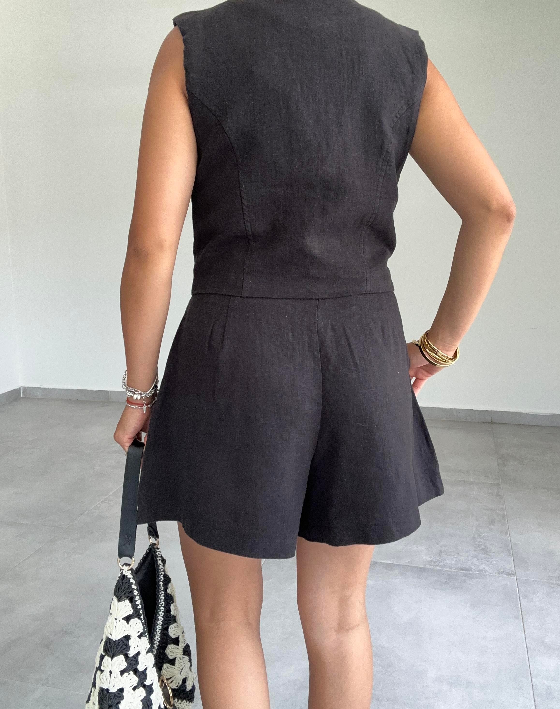 Siyah Keten Şort