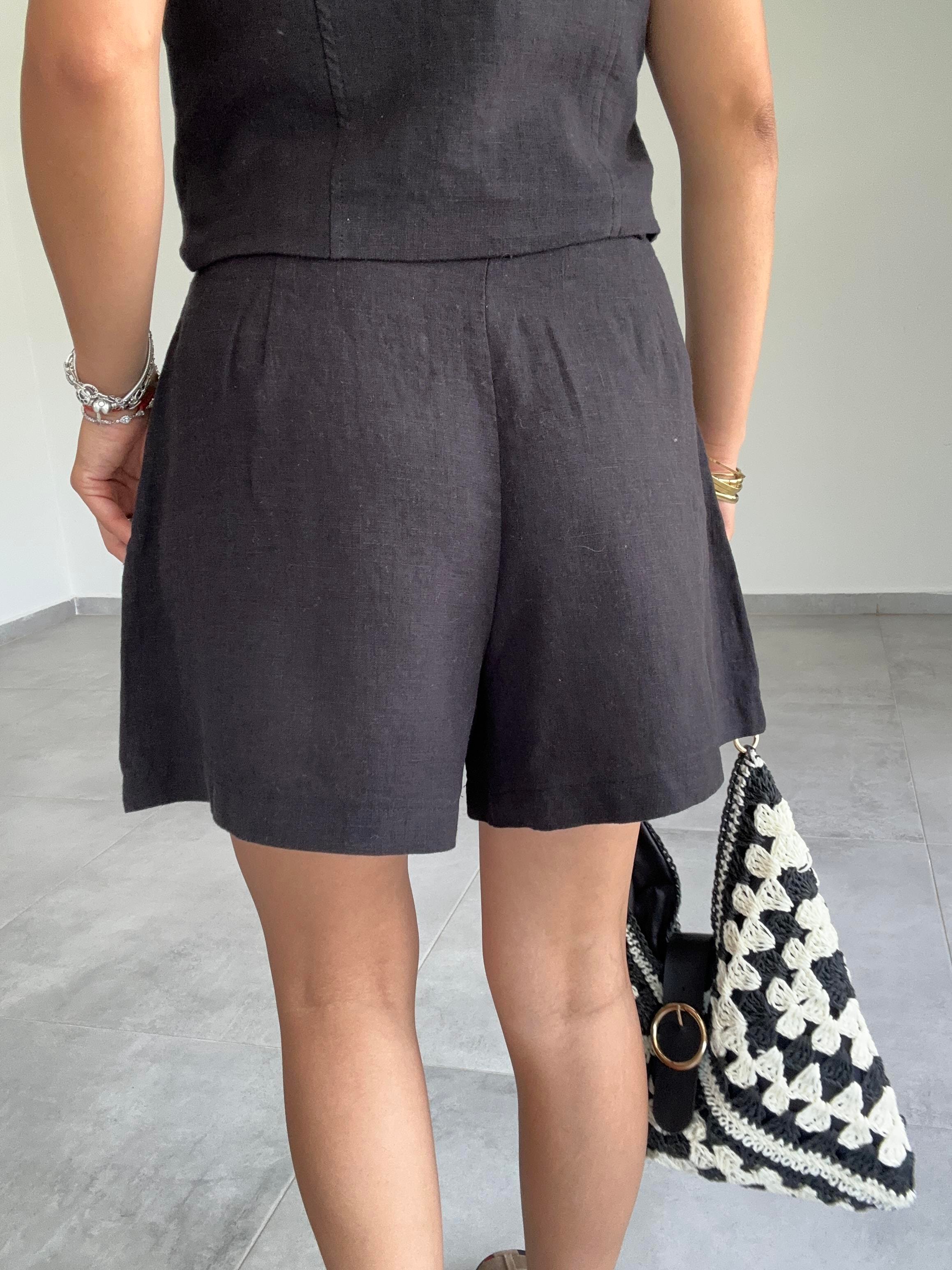 Siyah Keten Şort