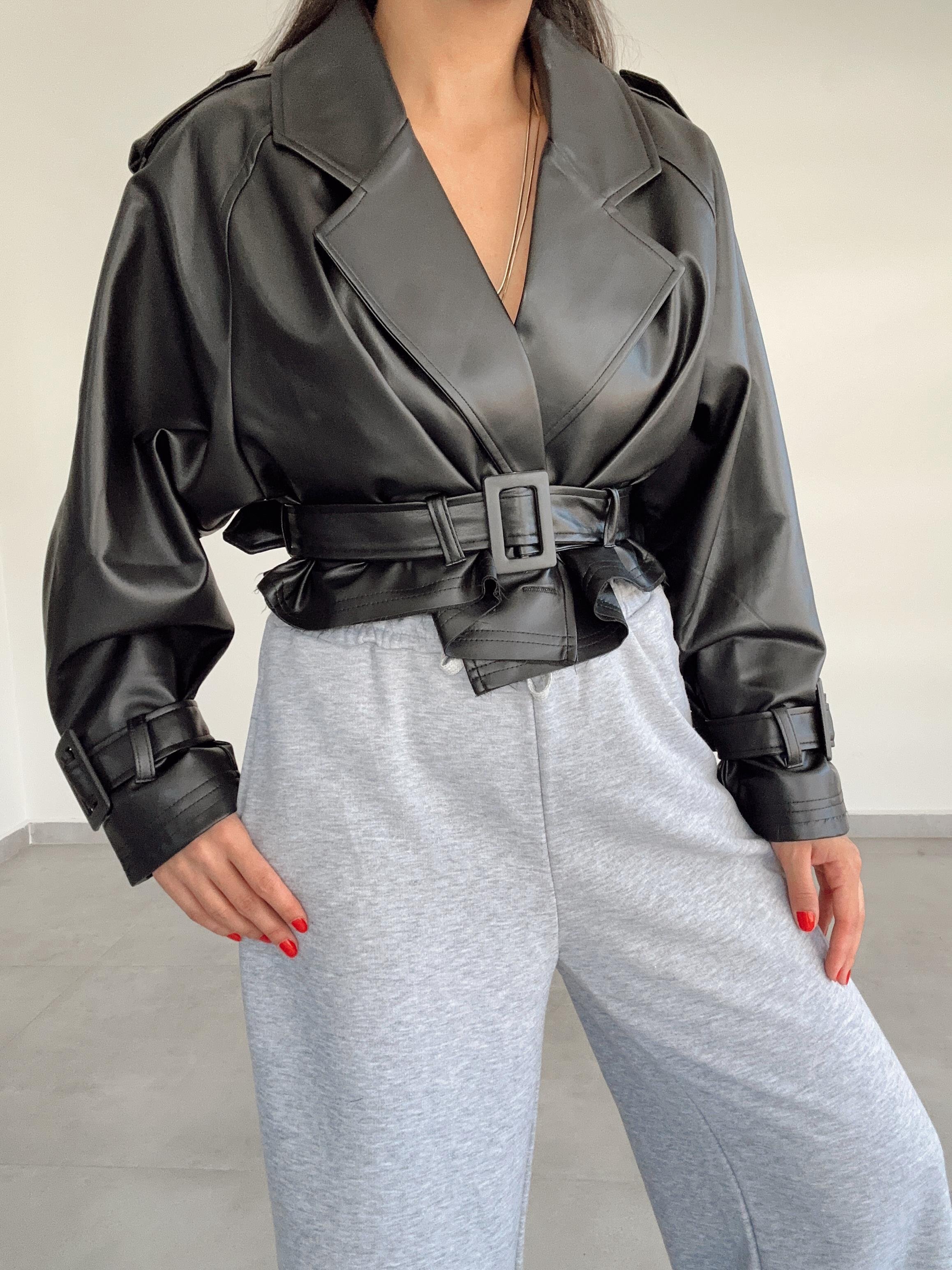 Siyah Kısa Deri Ceket