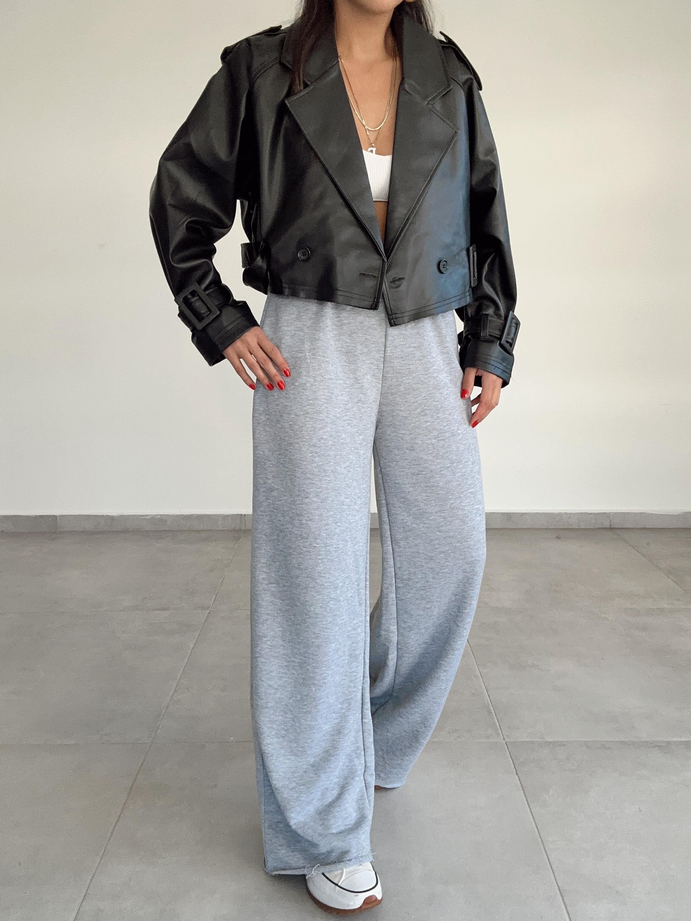 Siyah Kısa Deri Ceket