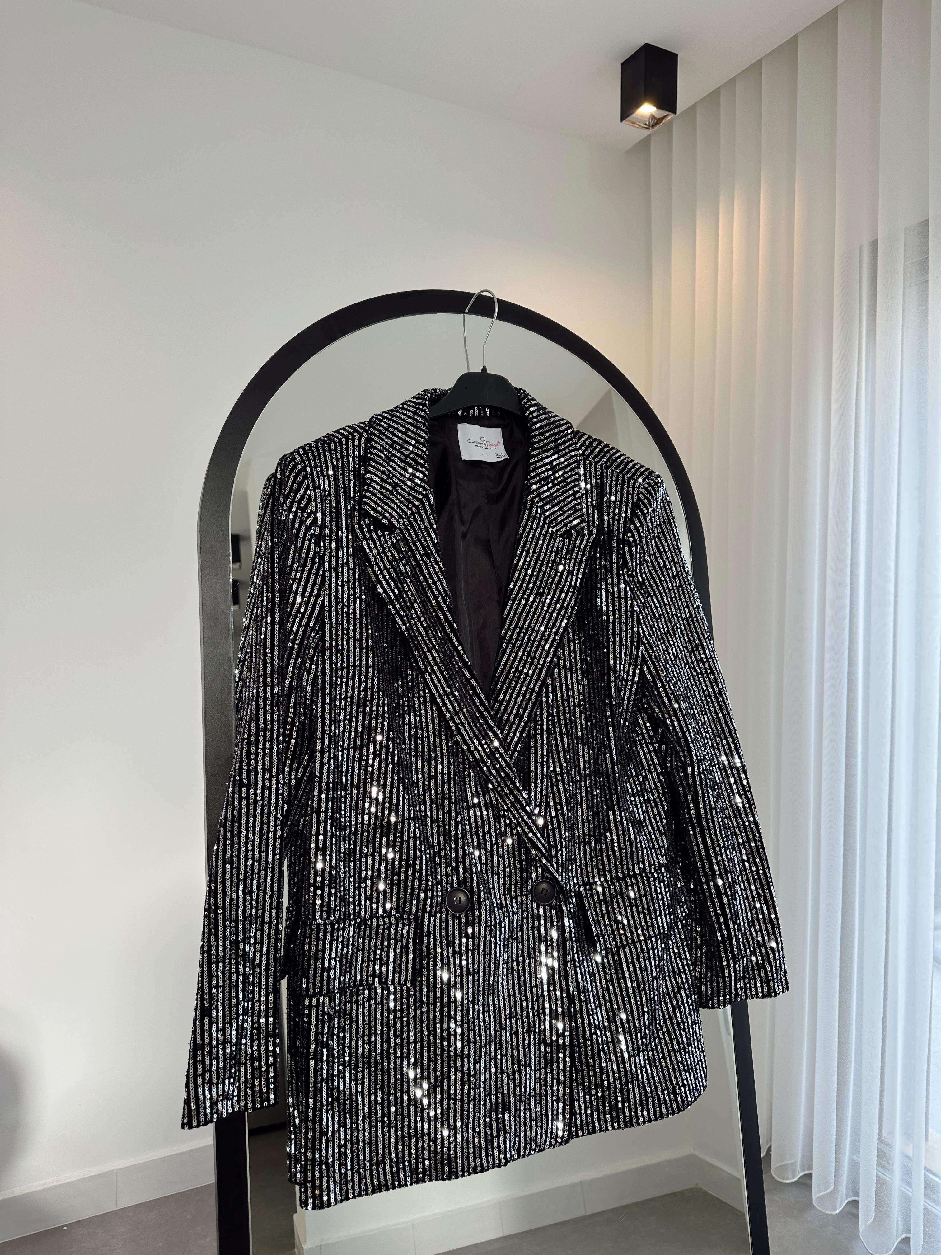 Siyah Pullu Blazer Ceket