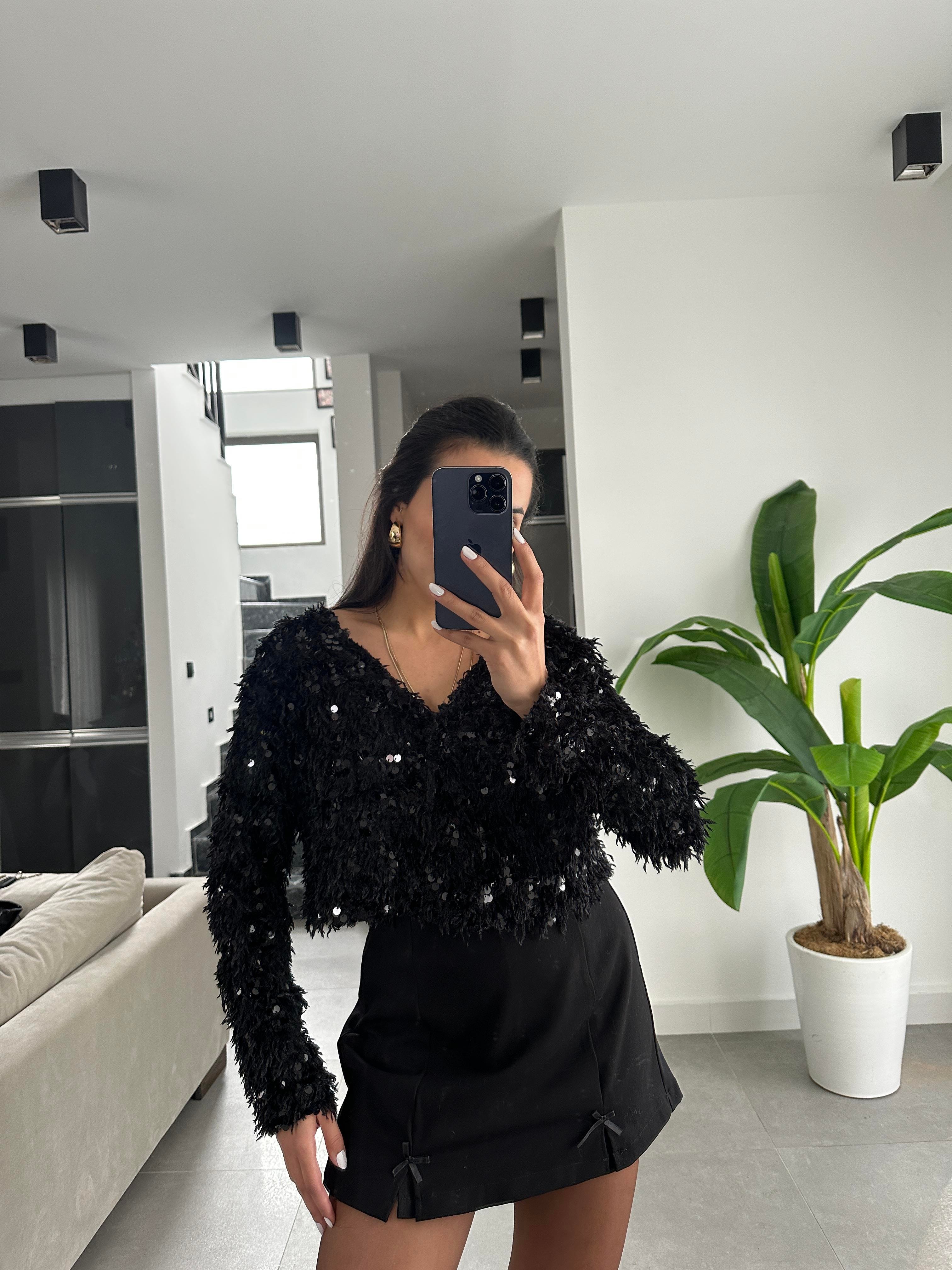 Siyah Pullu Kırçıllı Hırka