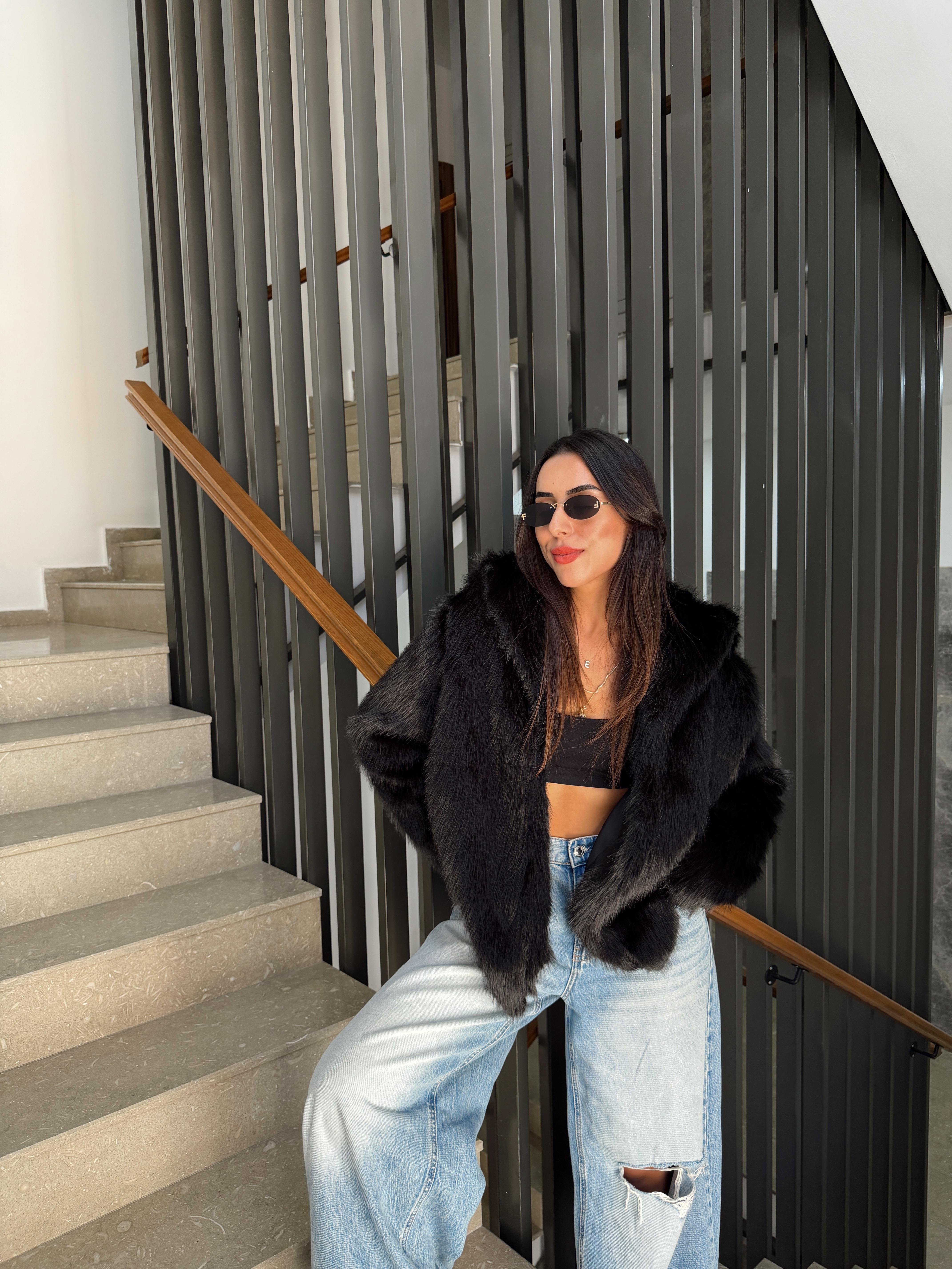 Siyah Şal Yaka Kürk