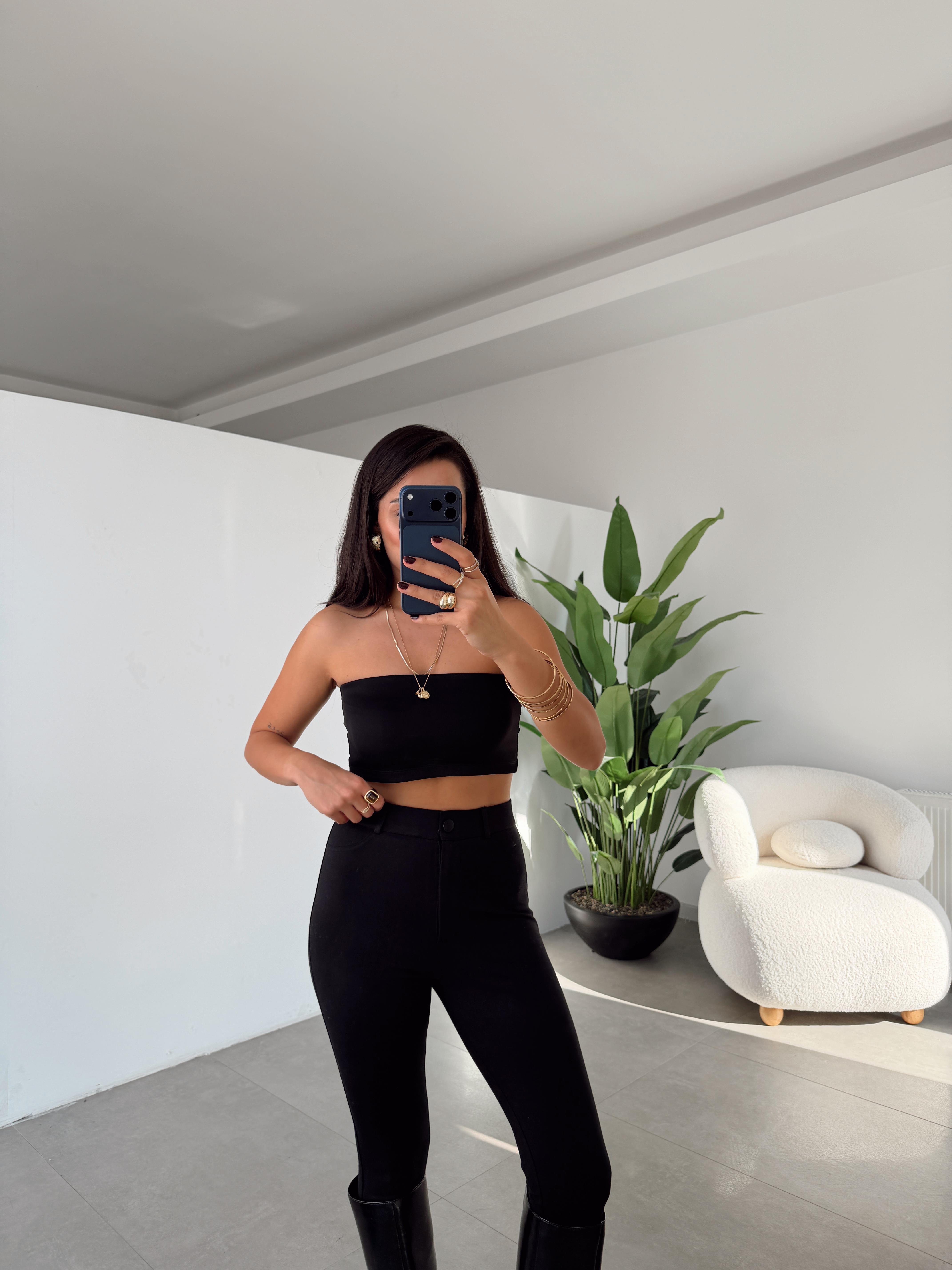 Siyah Straplez Çelik Crop