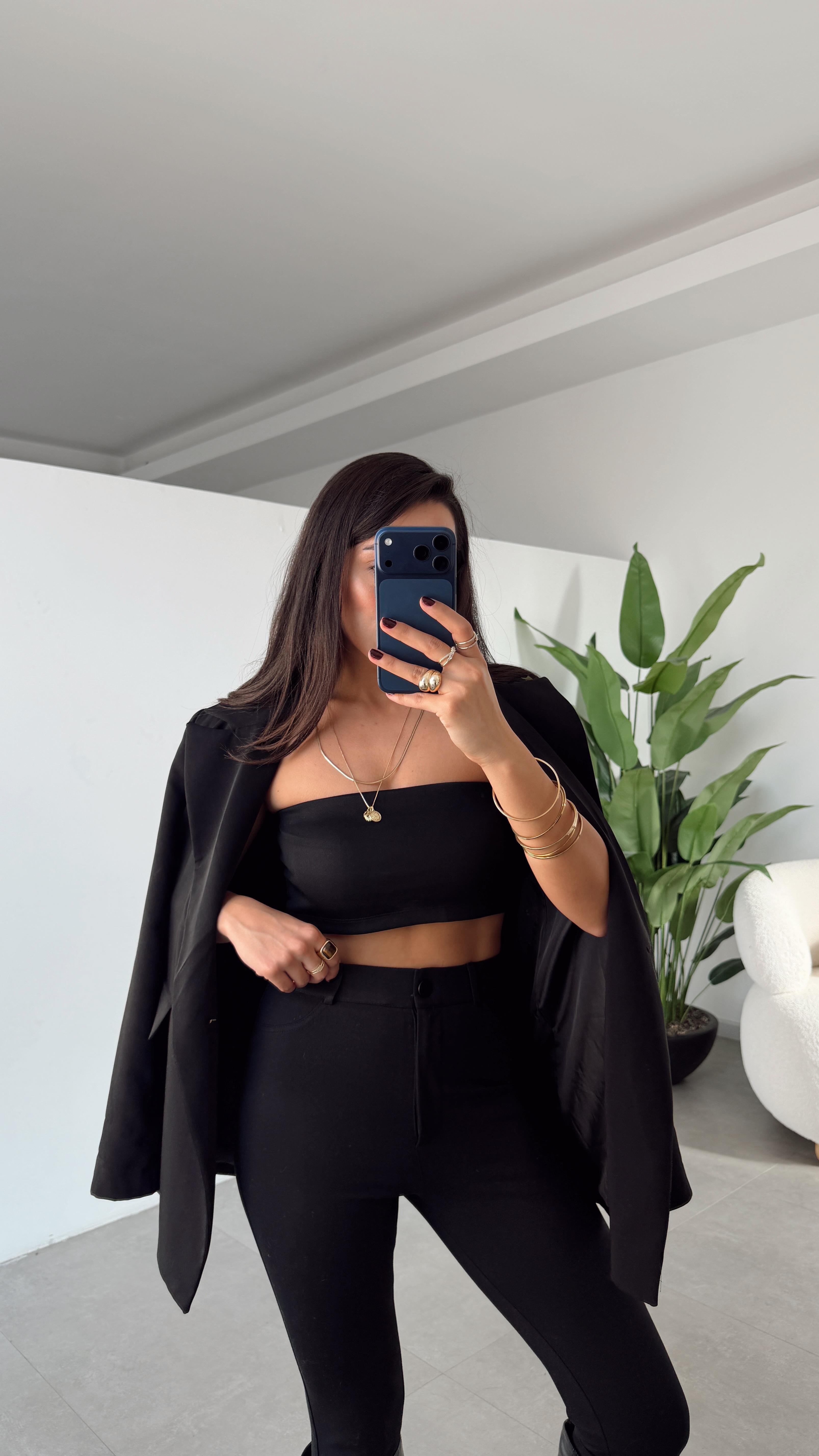 Siyah Straplez Çelik Crop