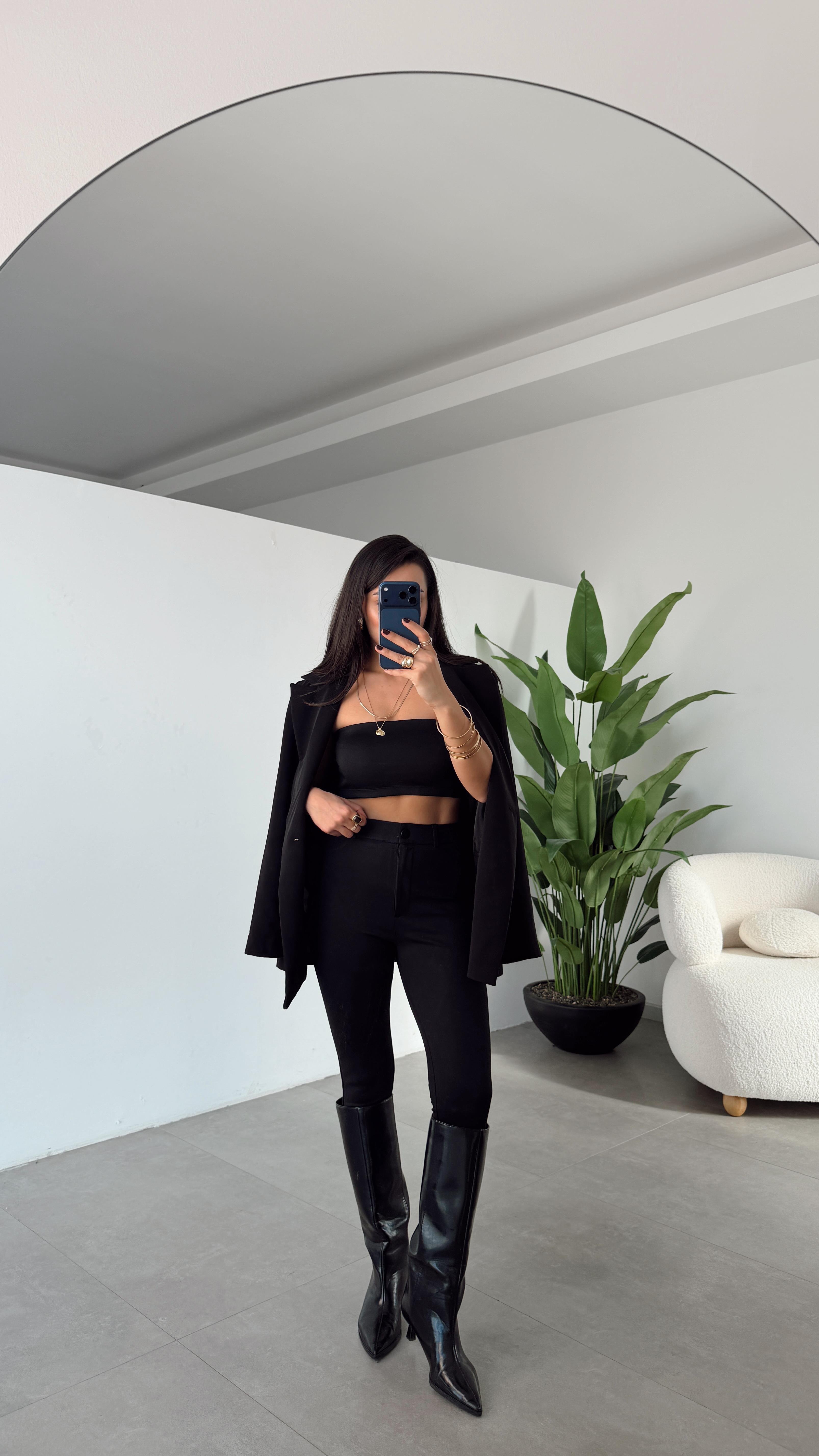 Siyah Straplez Çelik Crop