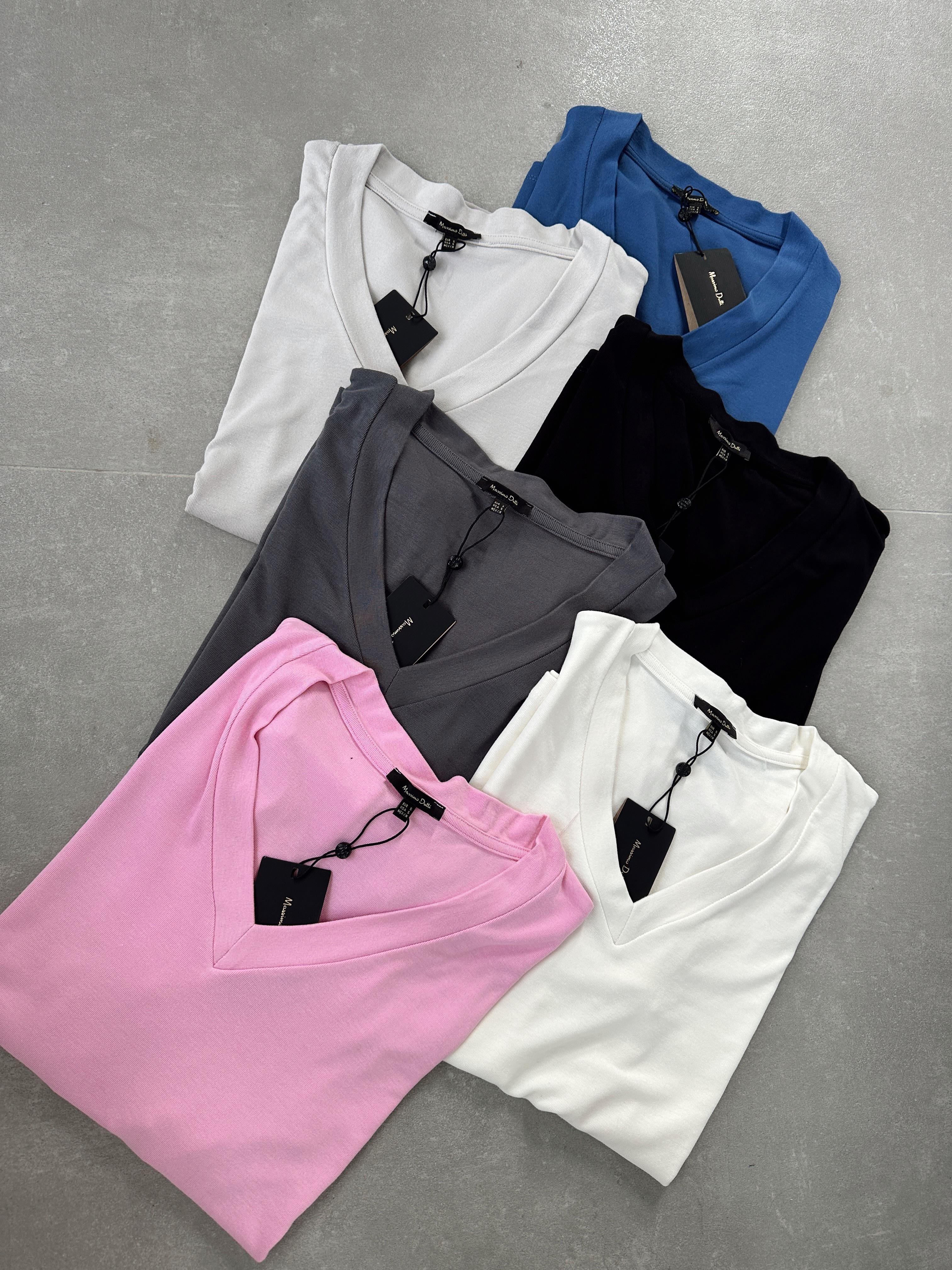 Siyah V Yaka Basic Tişört