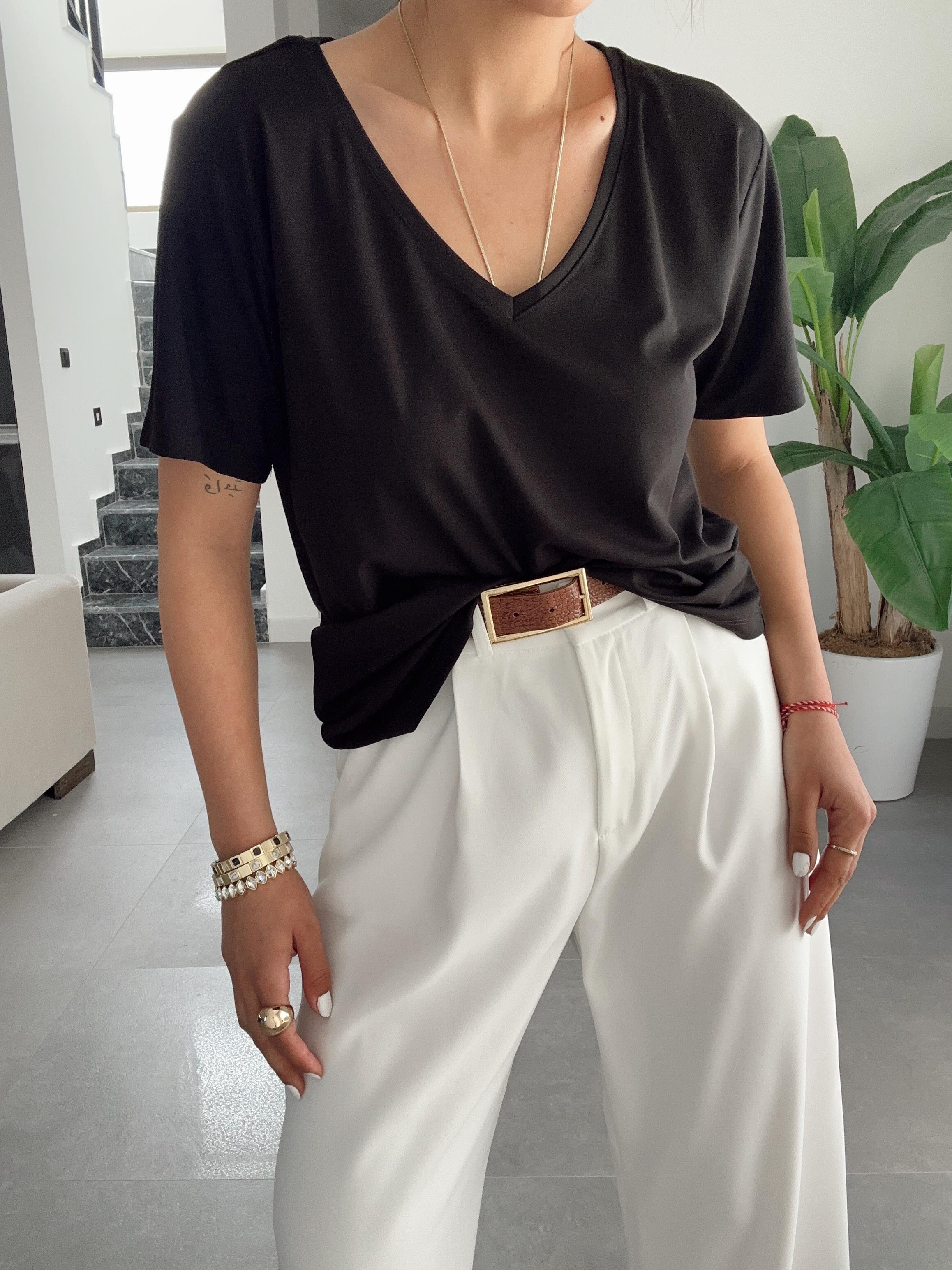 Siyah V Yaka Modal Tişört