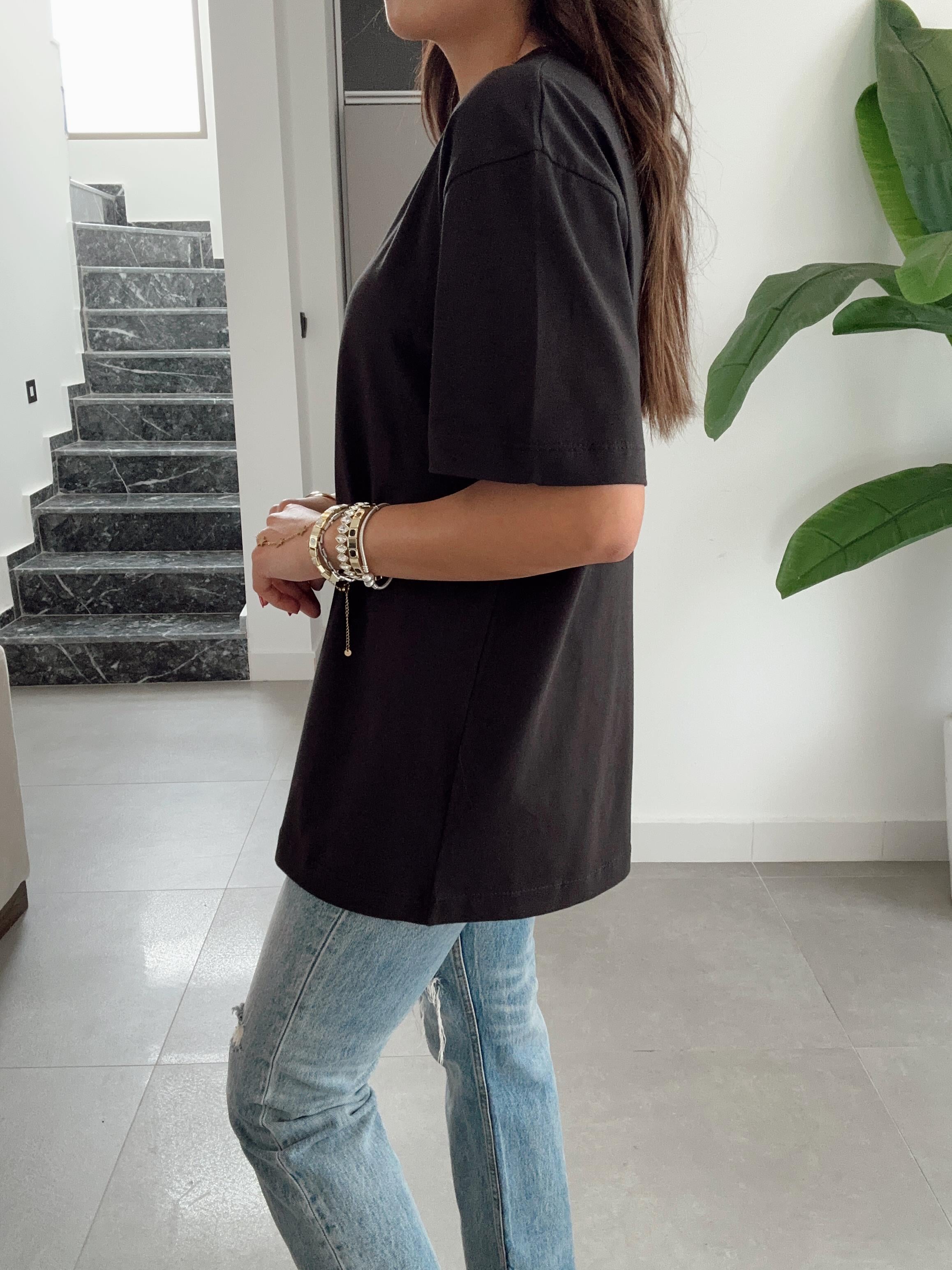 Siyah V Yaka Oversize Tshirt