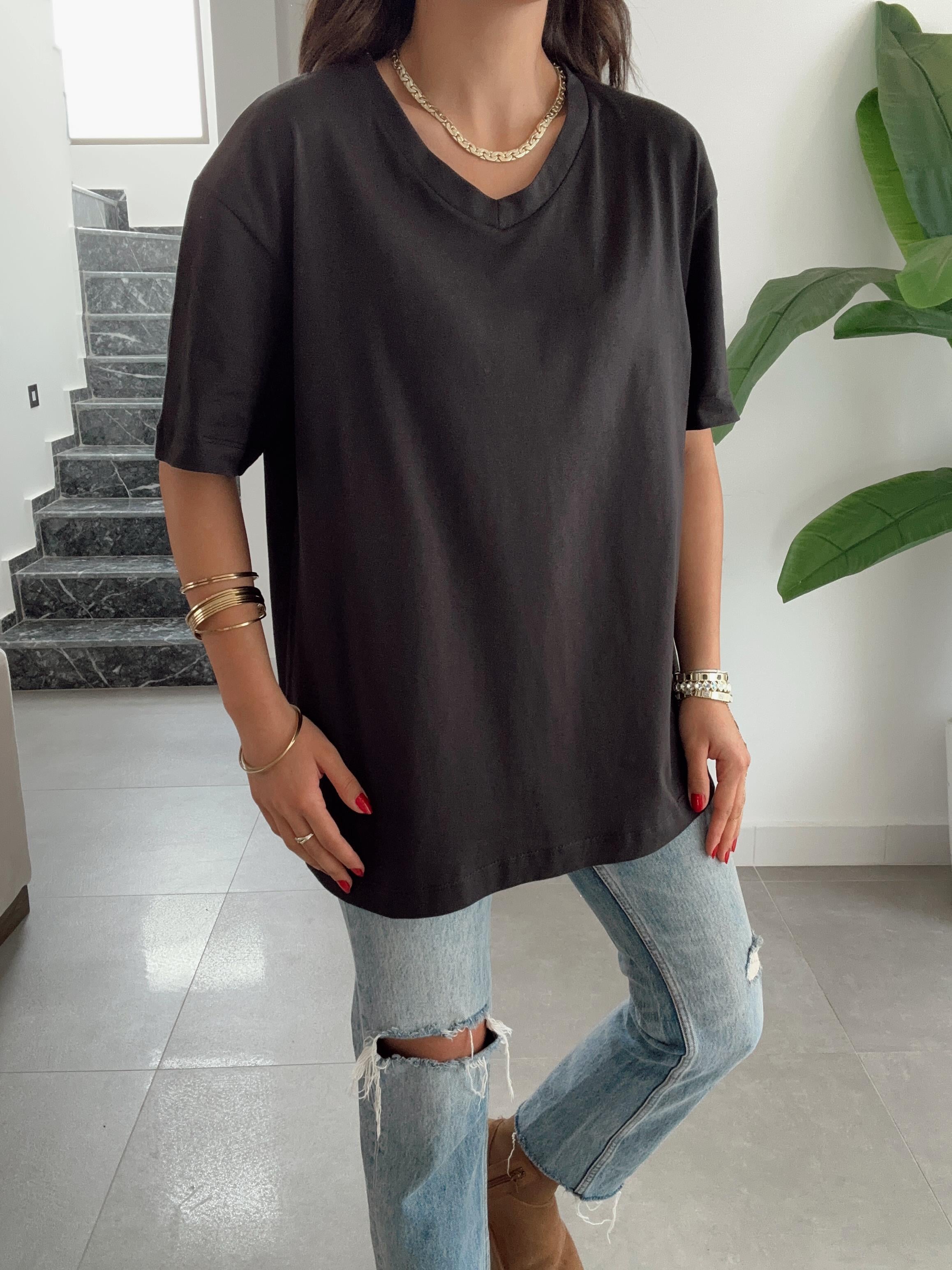 Siyah V Yaka Oversize Tshirt