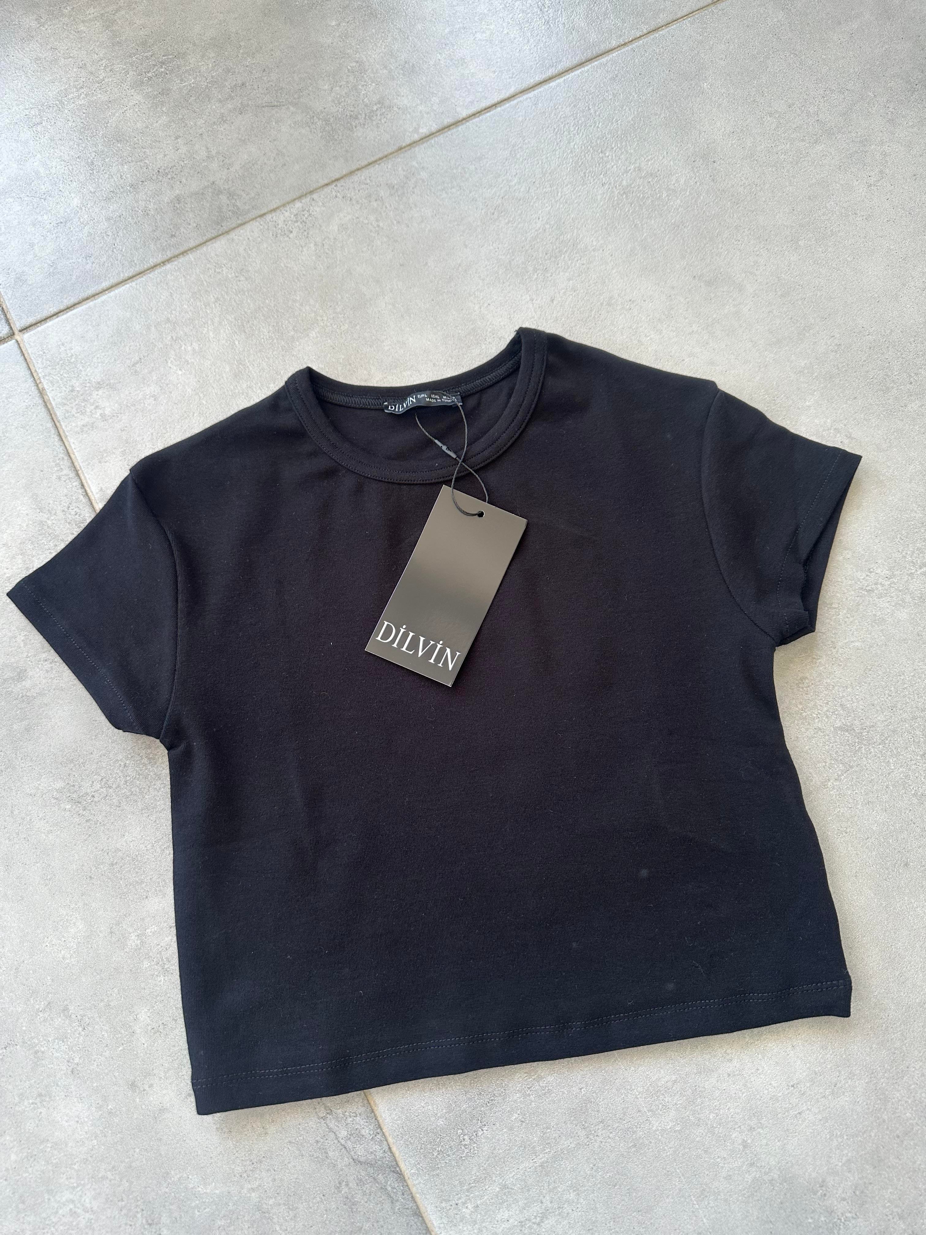 Siyah Vücuda Oturan Crop Top