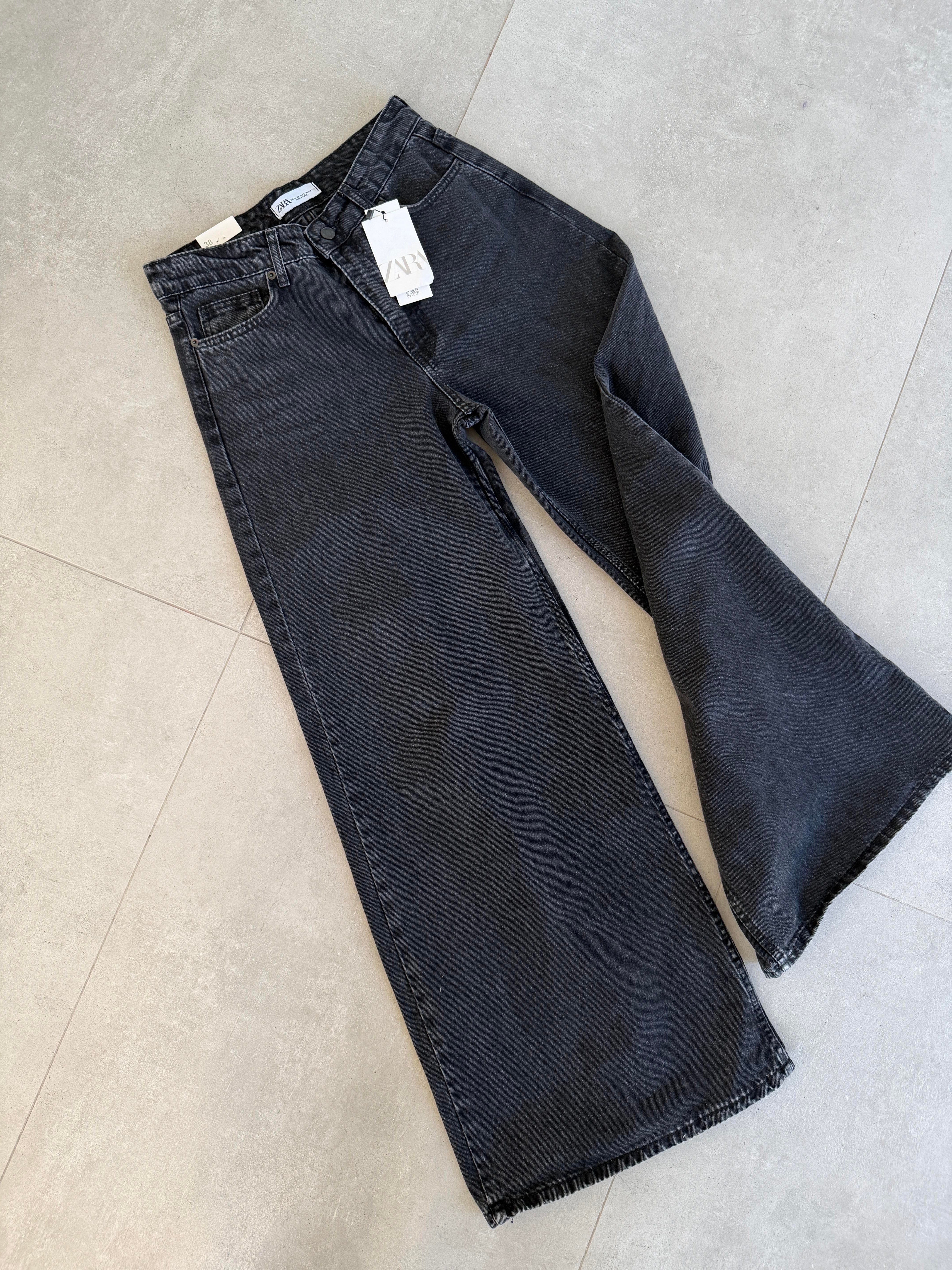 Siyah Wideleg Jean