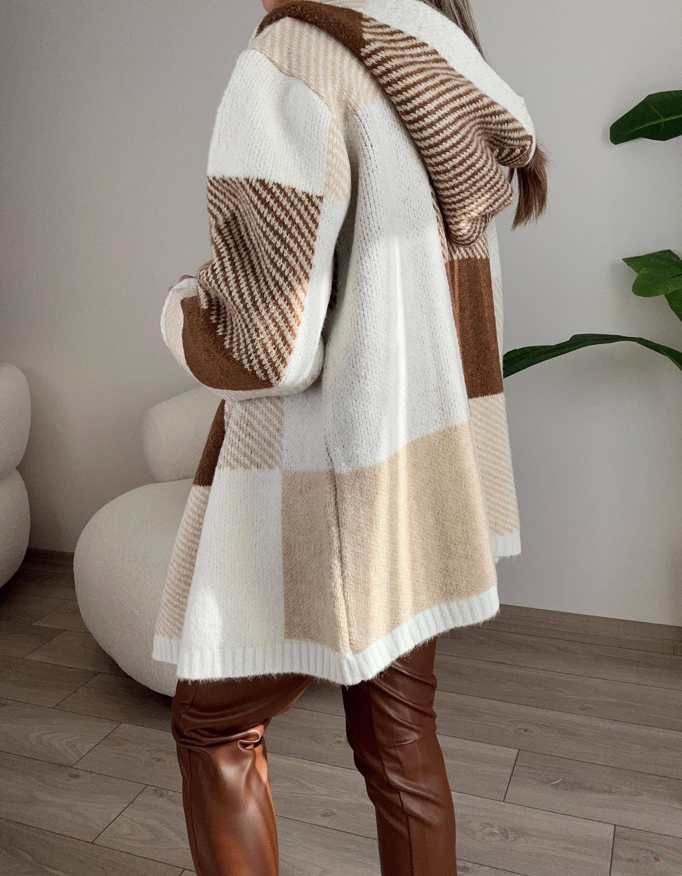 Taba Geniş Yaka Kapşonlu Hırka