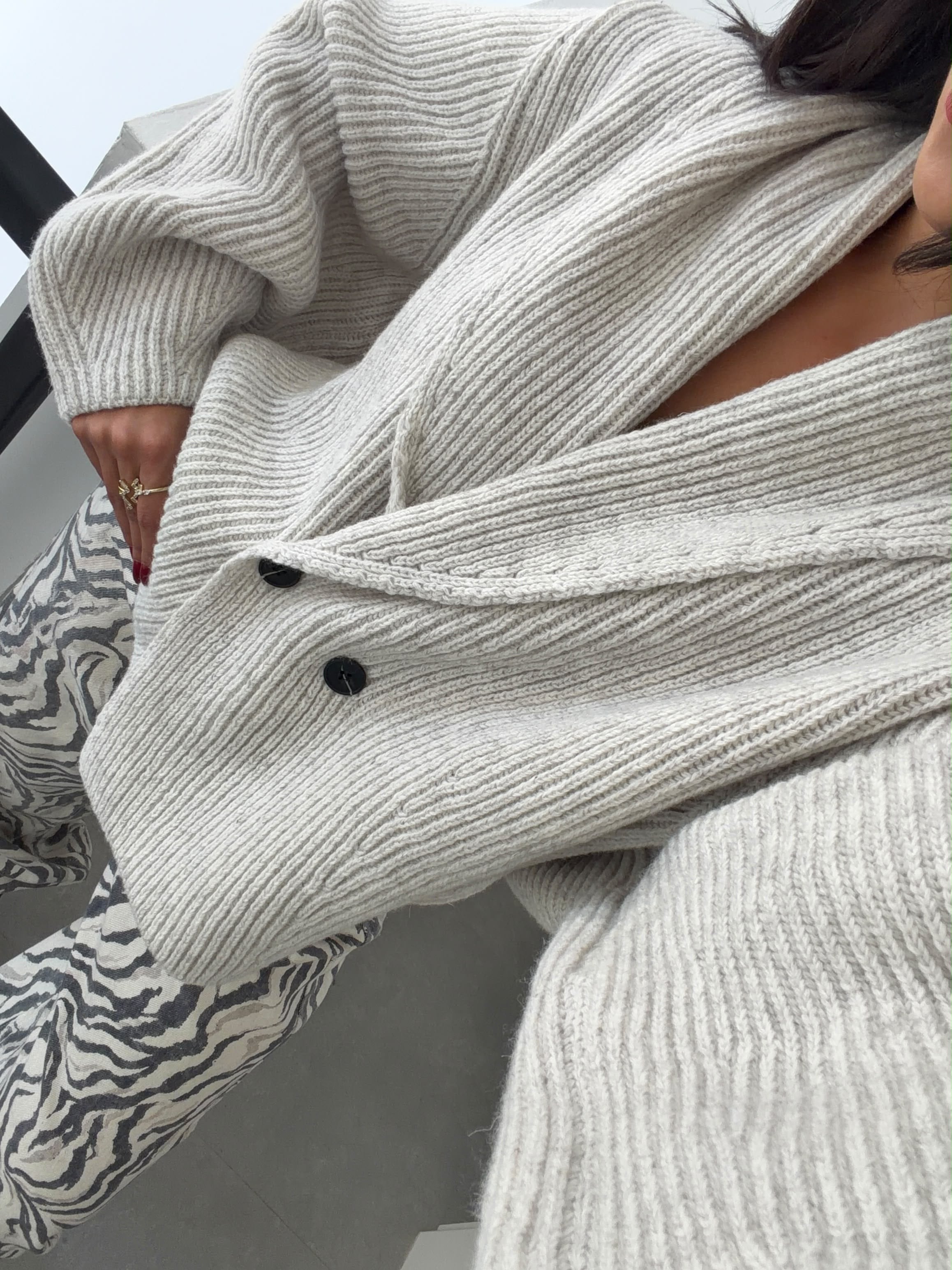 Taş Oversize Şal Yaka Yünlü Hırka