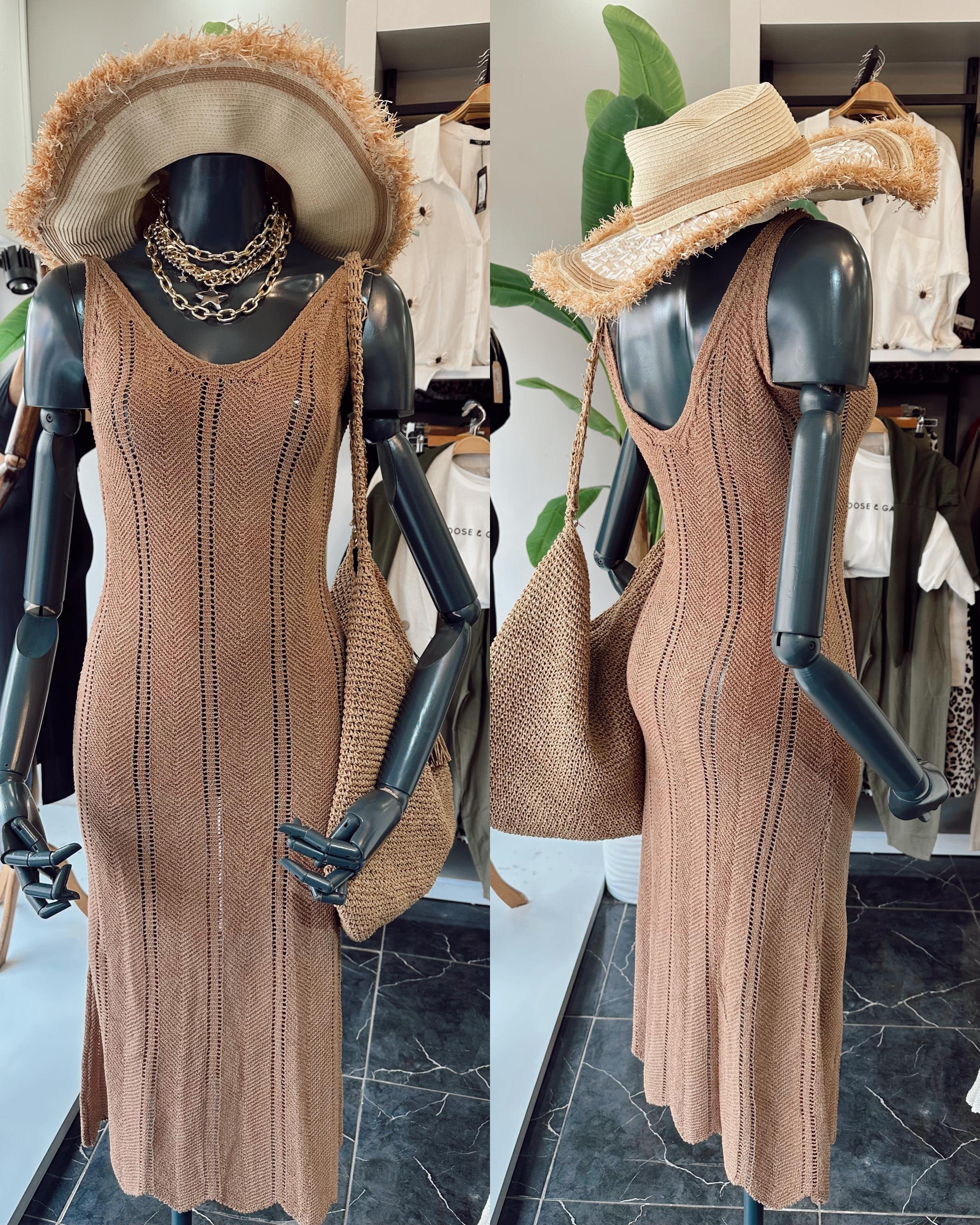 Vizon Ajurlu Triko Elbise