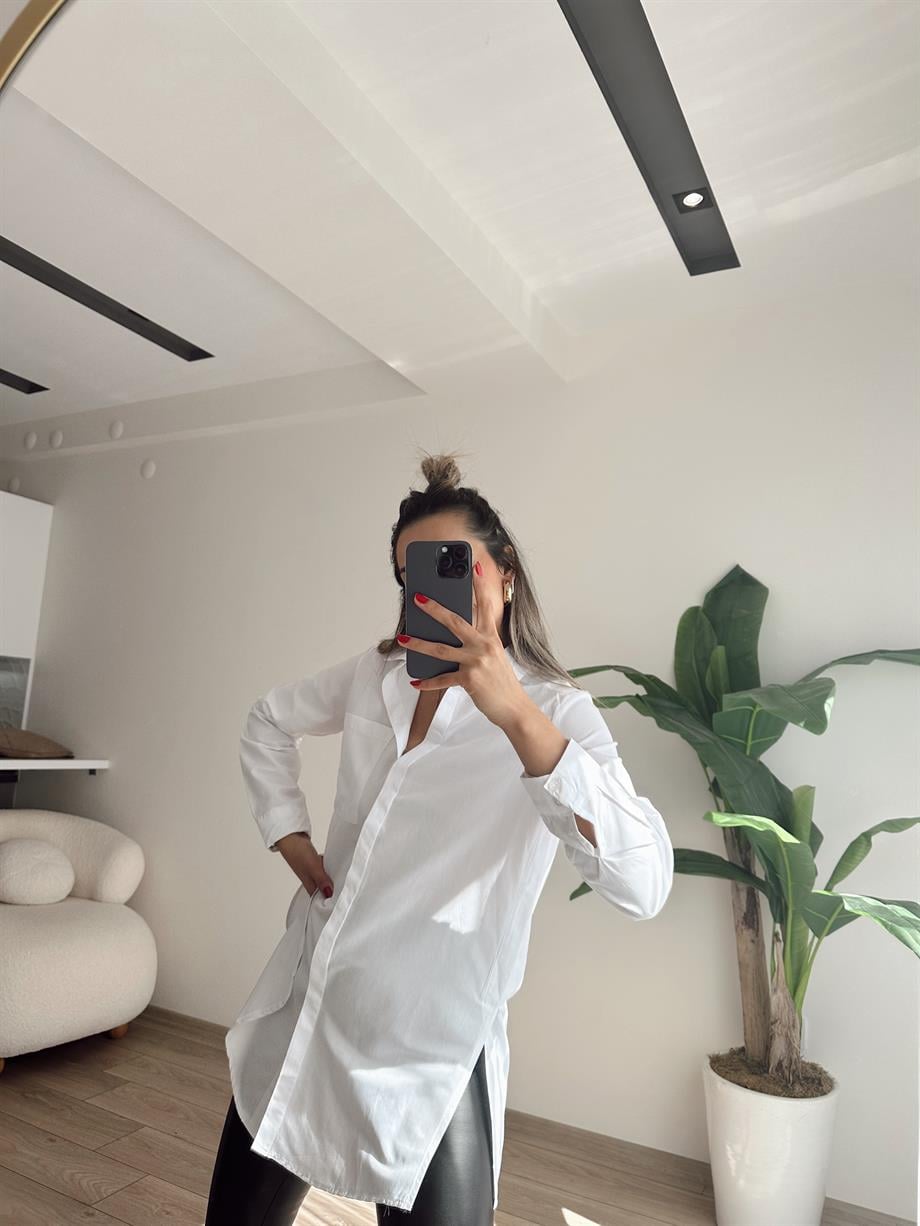 Yırtmaçlı Beyaz Basic Gömlek