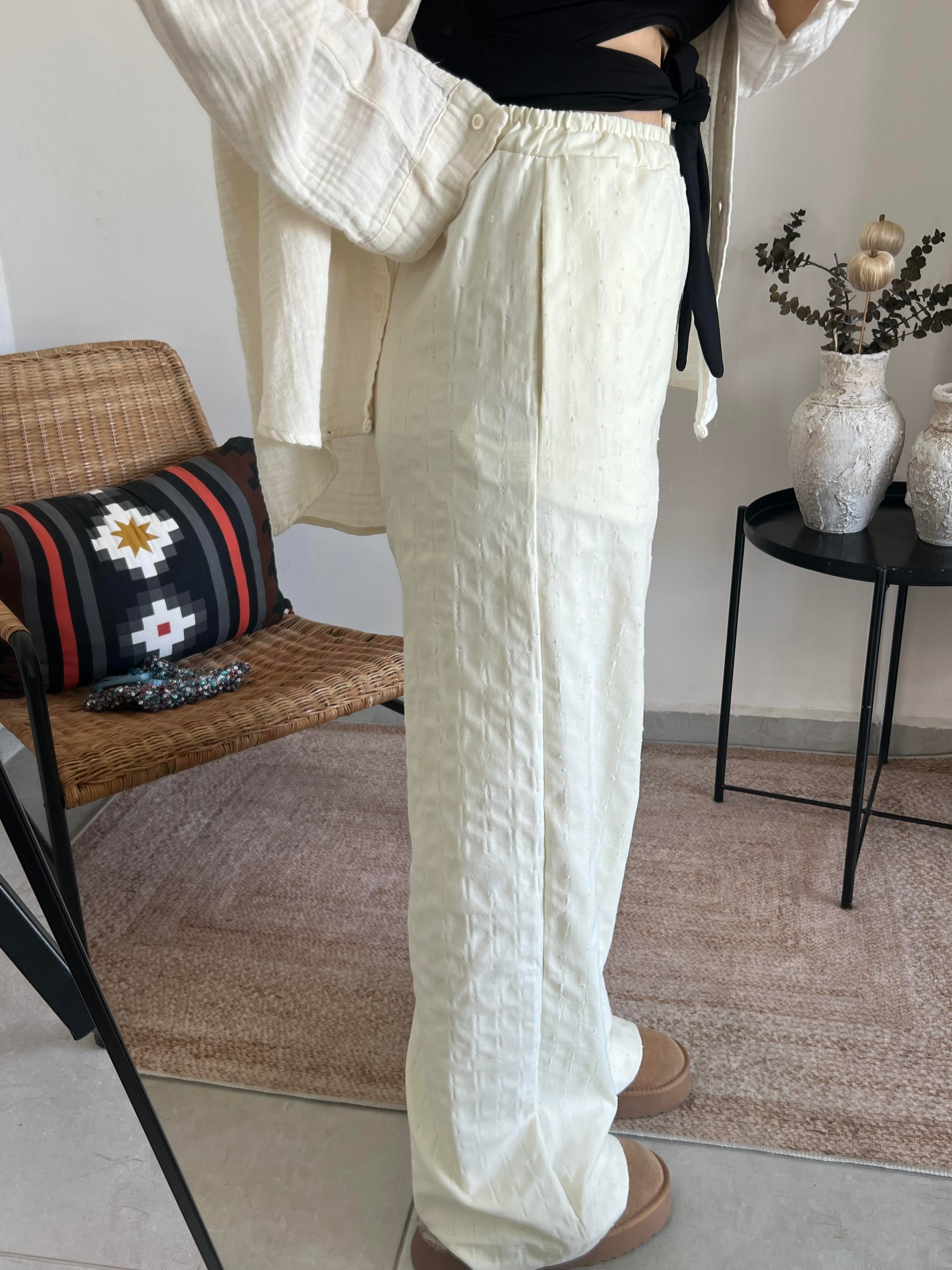 gabardin Rahat Kalıp Ekru Pantolon 
