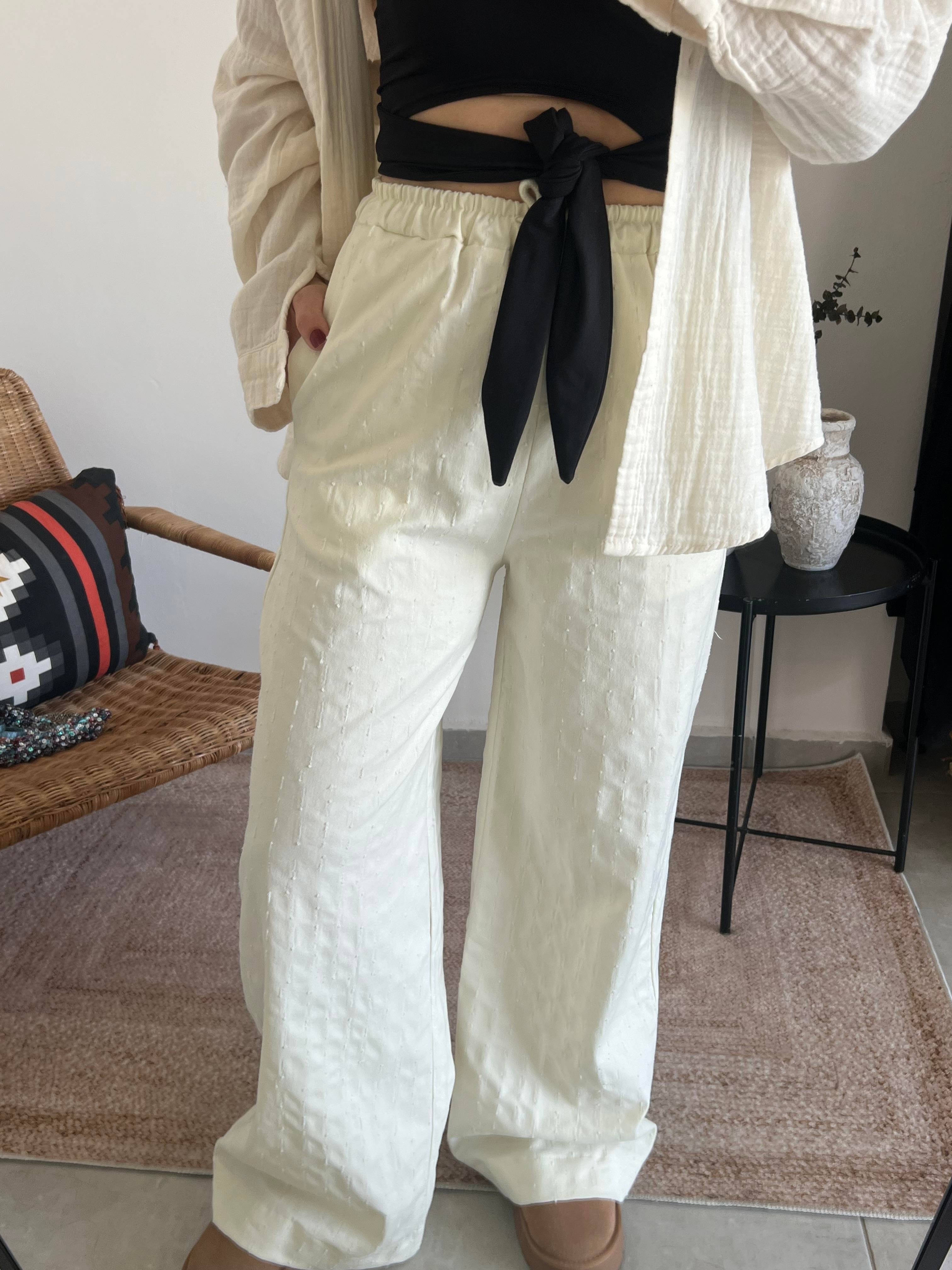 gabardin Rahat Kalıp Ekru Pantolon 
