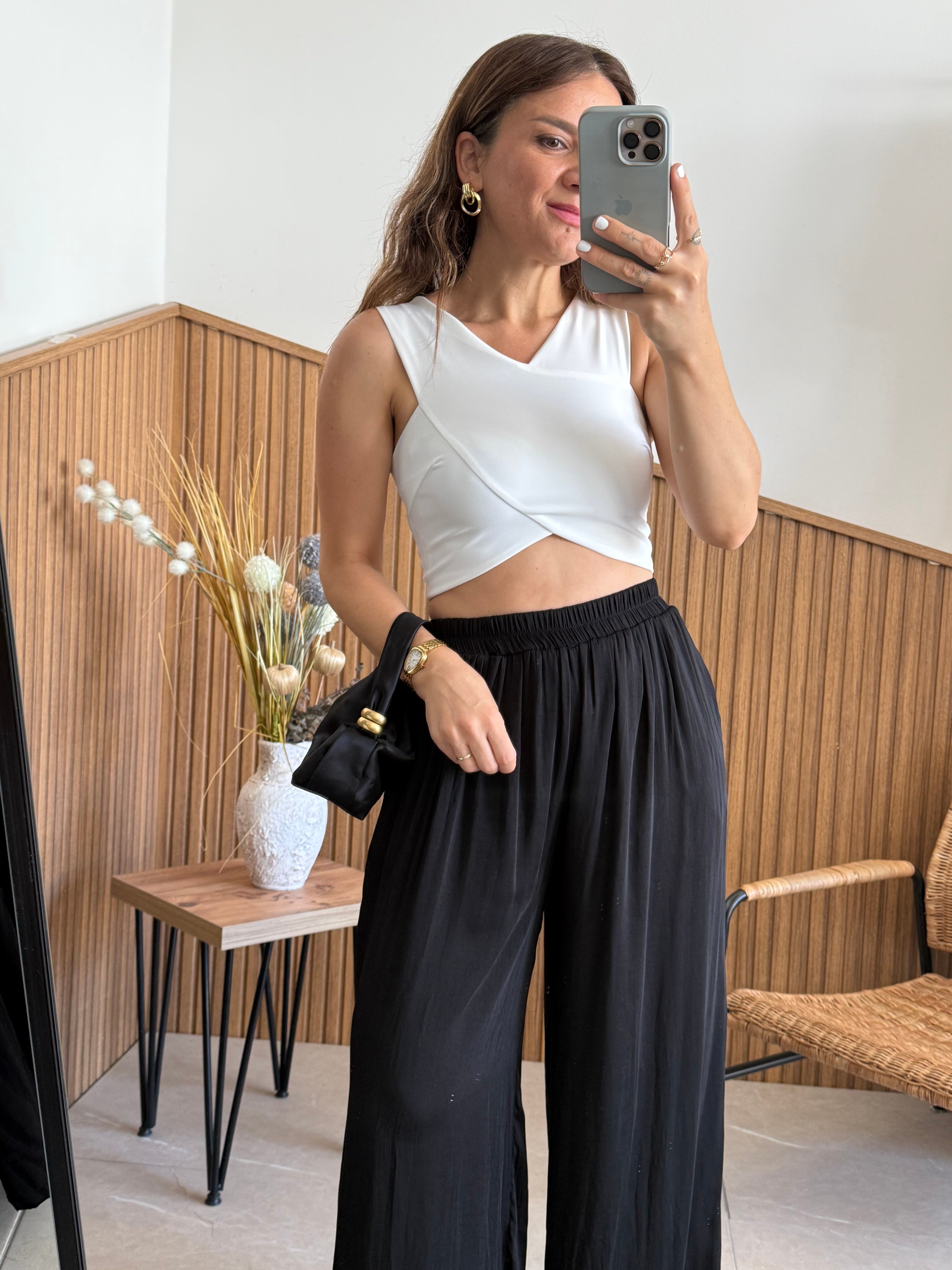 Krep Kumaş Beyaz Crop Bluz 