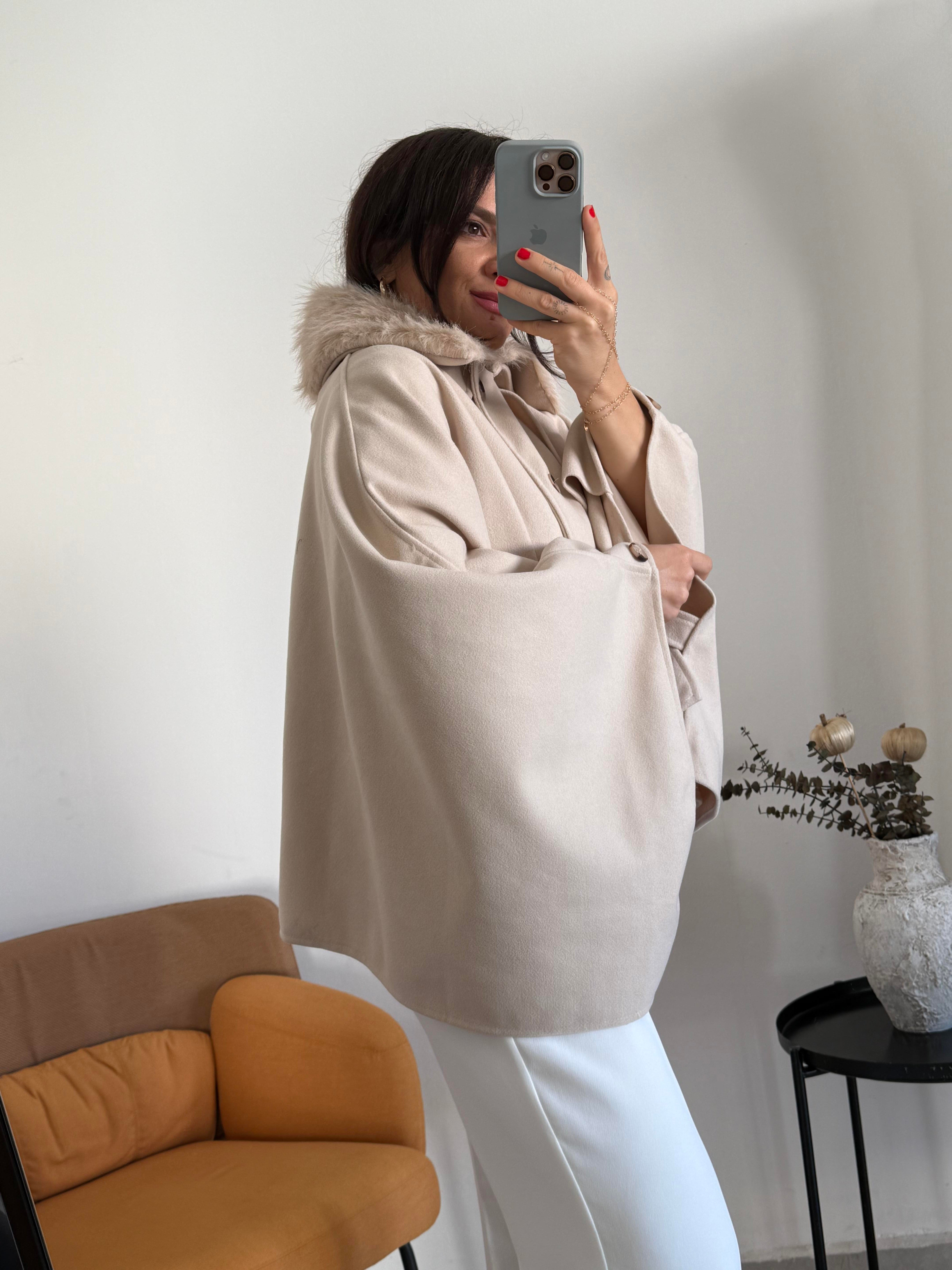 Premium Seri Düğmeli Panço 