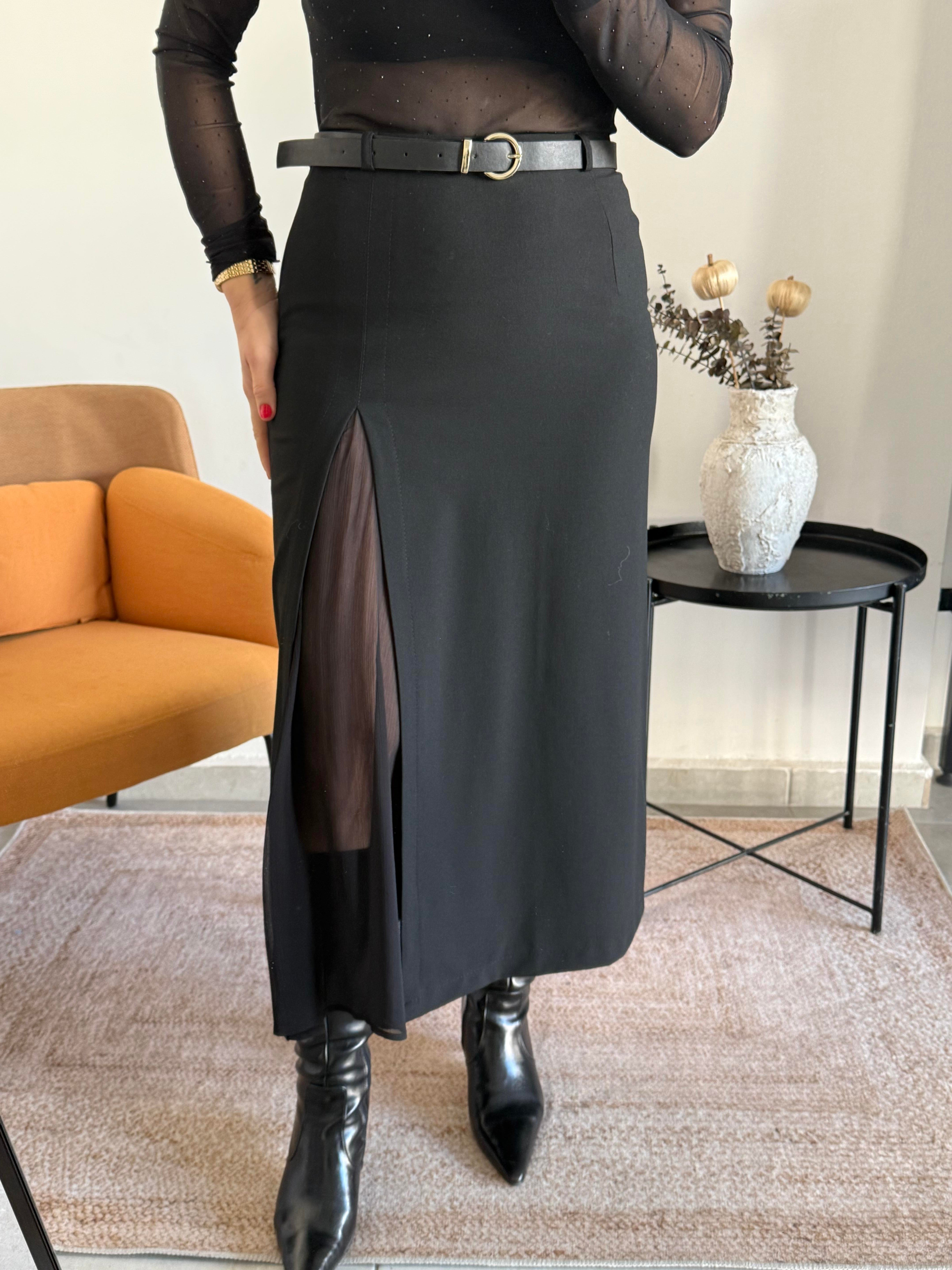 Yırtmaç Detaylı Premium Seri Midi Boy Etek 