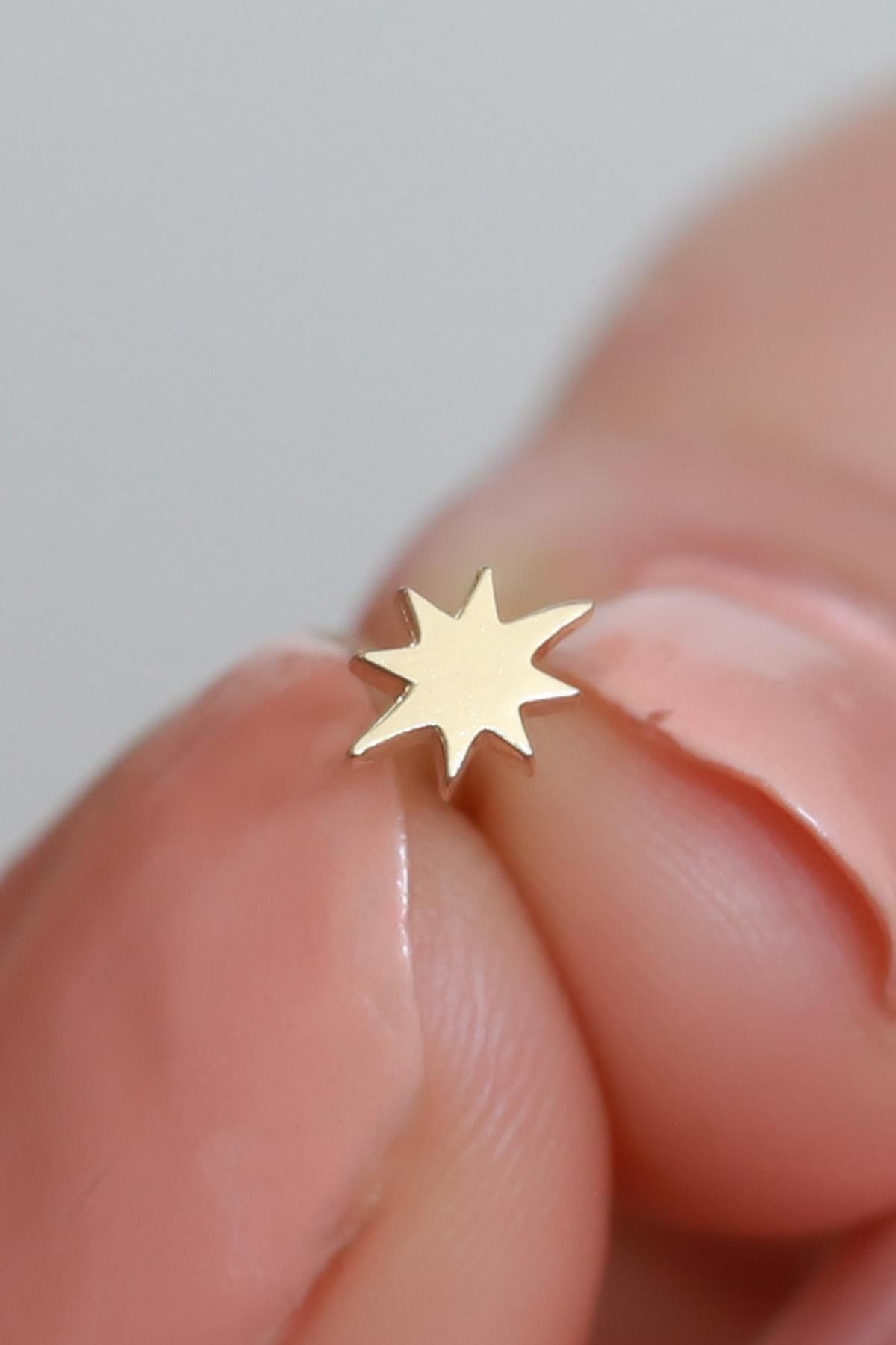 14 Ayar Altın 8 Köşeli Yıldız Tragus Piercing