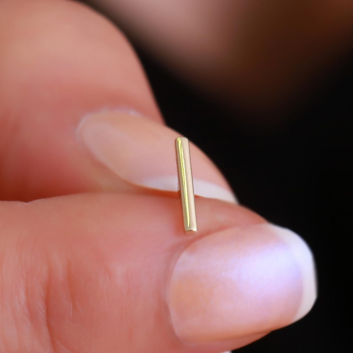 14 Ayar Altın Çizgi Tragus Piercing