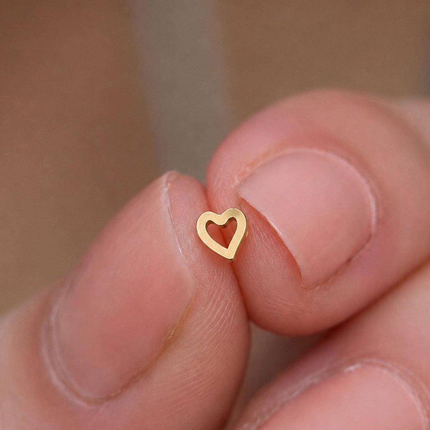 14 Ayar Altın İçi Boş Kalp Piercing Tragus