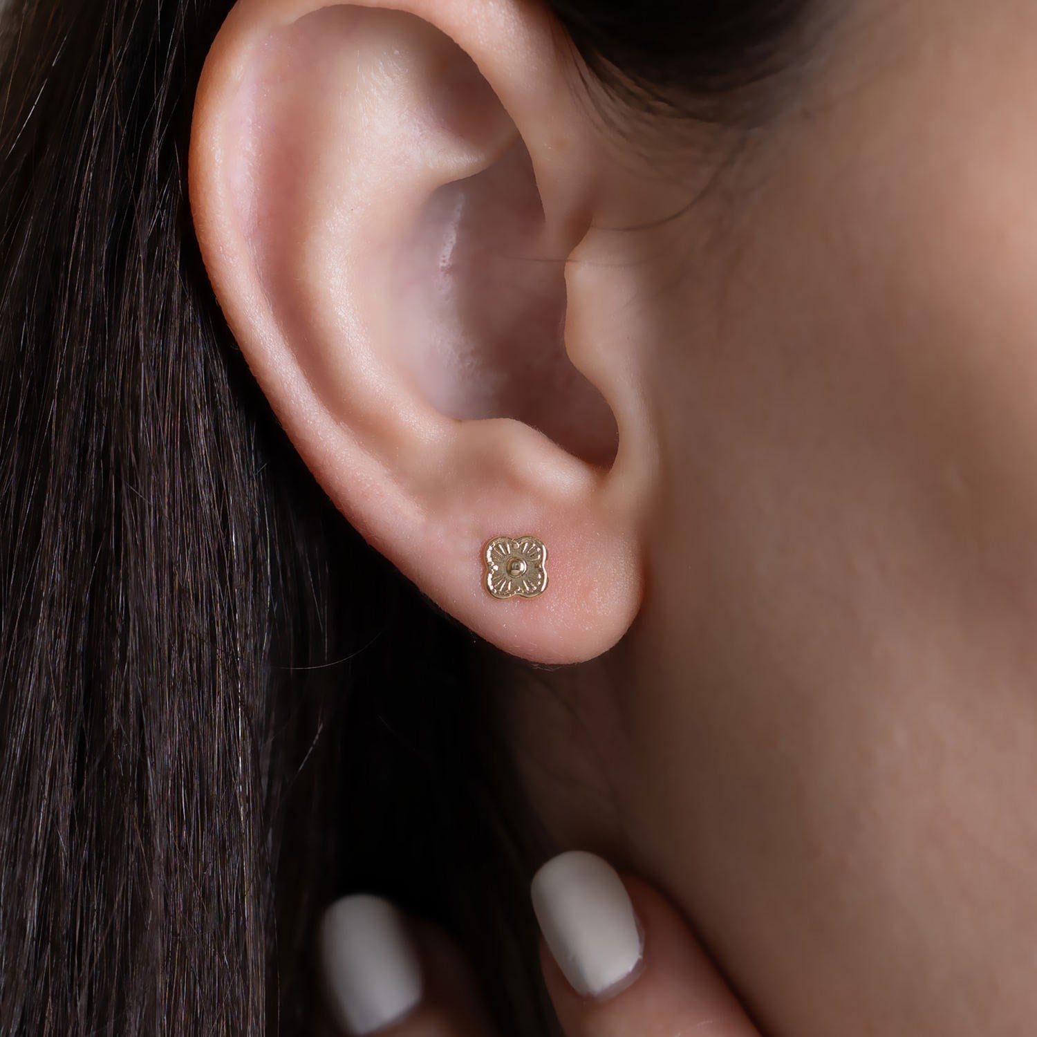 14 Ayar Altın Minimal Yonca Küpe 0,6 mm