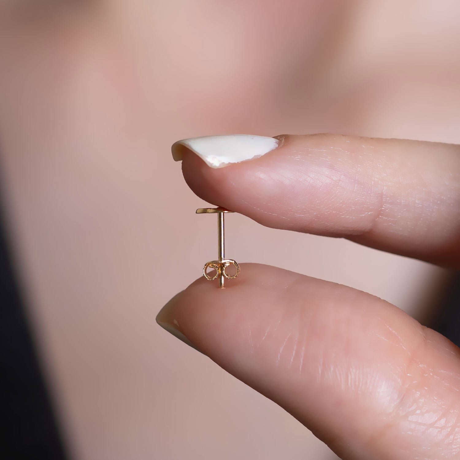 14 Ayar Altın Minimal Yonca Küpe 0,6 mm