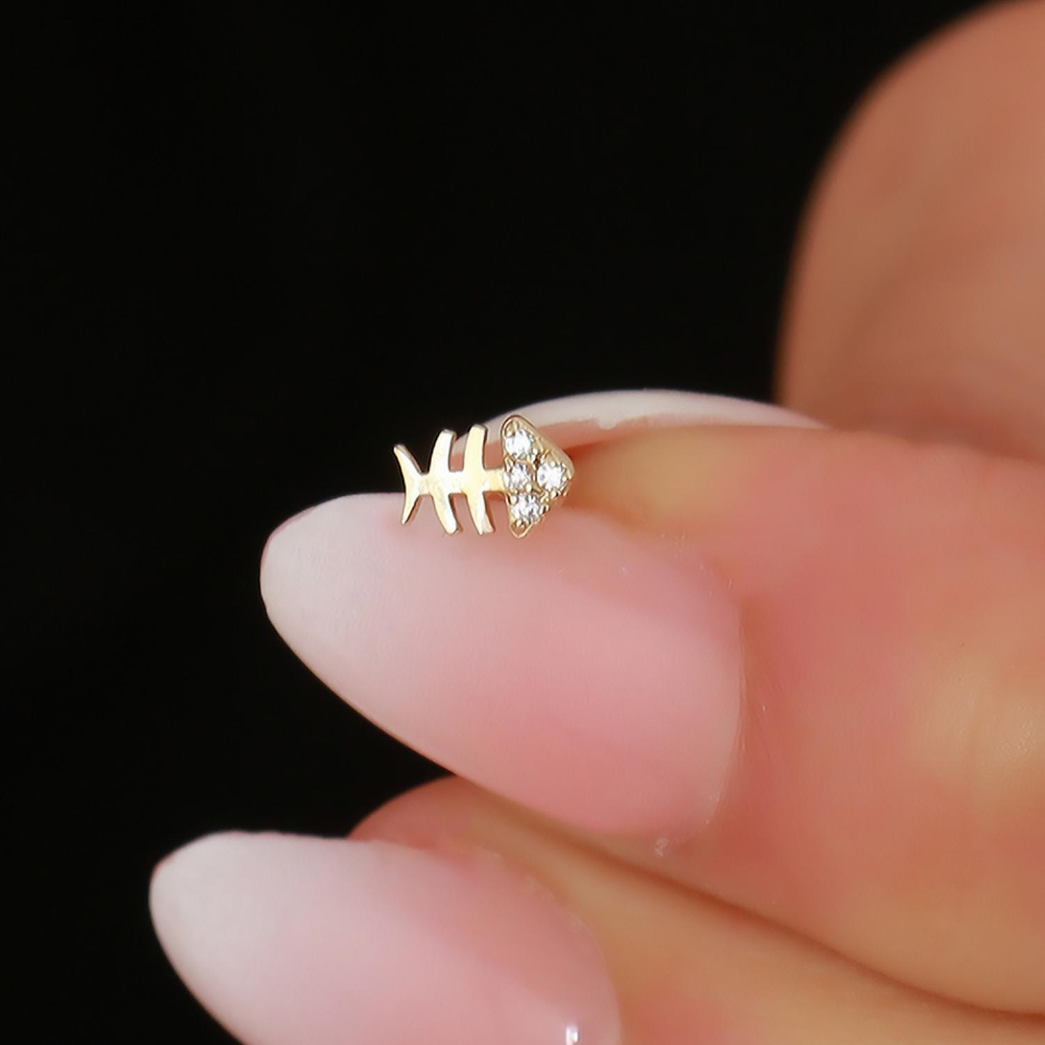 14 Ayar Altın Taşlı Balık Tragus Piercing