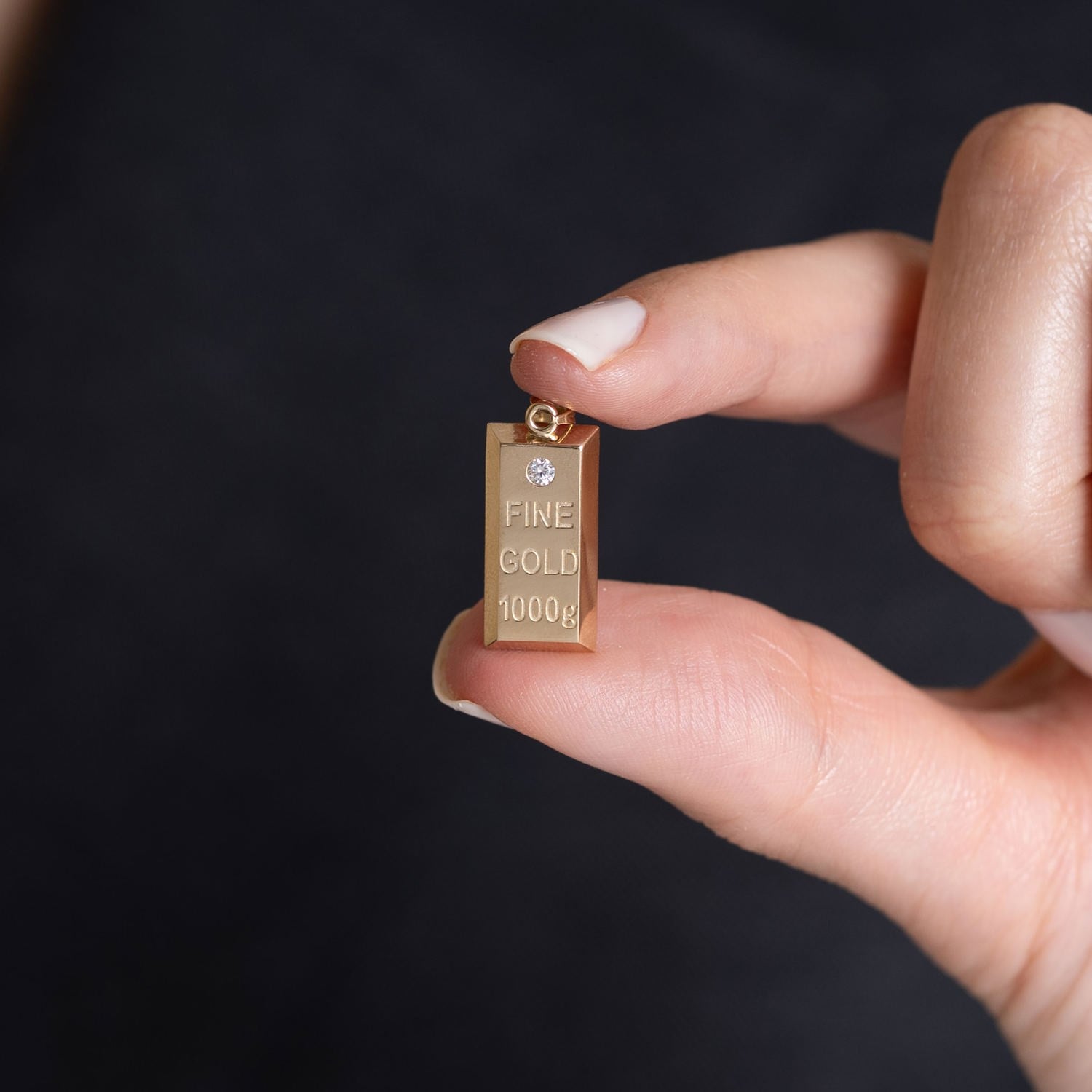 14 Ayar Altın Taşlı Külçe Kolye Ucu 2,4 cm