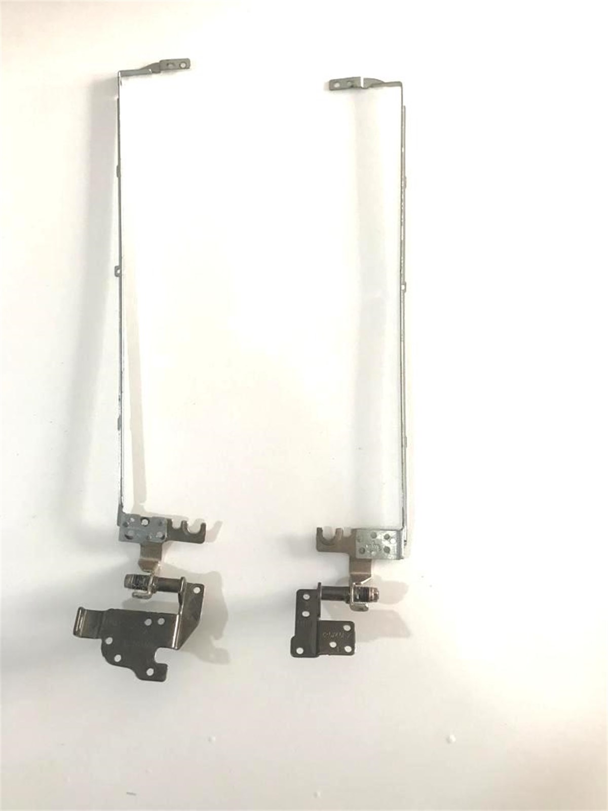 Menteşe - ÇıtaAcer E1 Serisi E1-572G  ORJİNAL MENTEŞE SET  STOK: Z-65