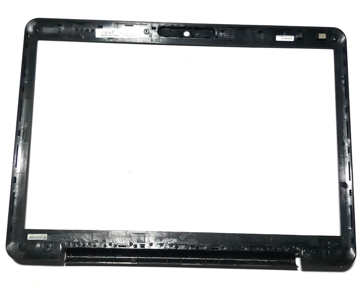 Bezel - ÇerçeveTOSHİBA SATTELITE A300 PSAGCE-0CQ00LTE BEZEL LCD ÖN ÇERÇEVE V00012380 STOK: Z88