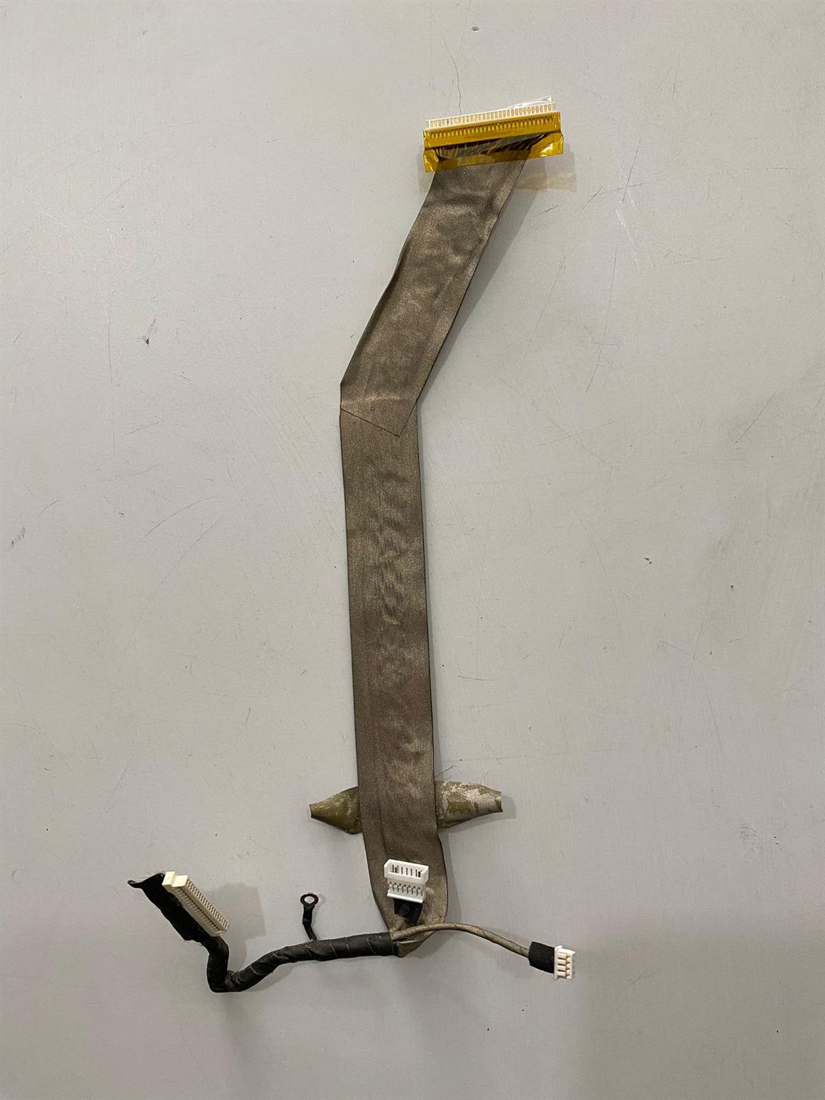 LCD Data Flex KabloTOSHIBA SATELLITE A300-17N  MODEL NO: PSAJ0E-01300QTE EKRAN DATA FLEX KABLOSU GLEDD0BL5LC000080519 STOK: Z93