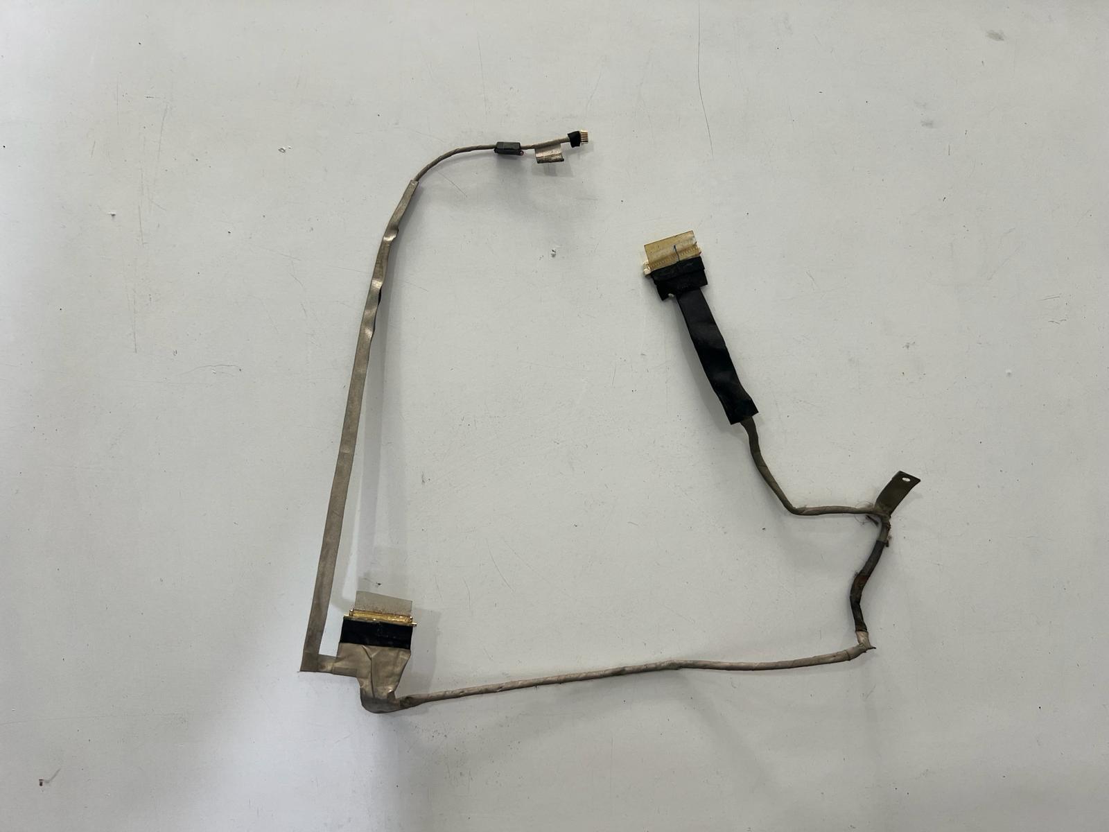 LCD Data Flex KabloToshiba Satellite L500-1UP, L500-1UU, L500-1UX, L500-1VK, L500-1WP Uyumlu LCD Flexi Data Görüntü Kablosu Stok: Z101